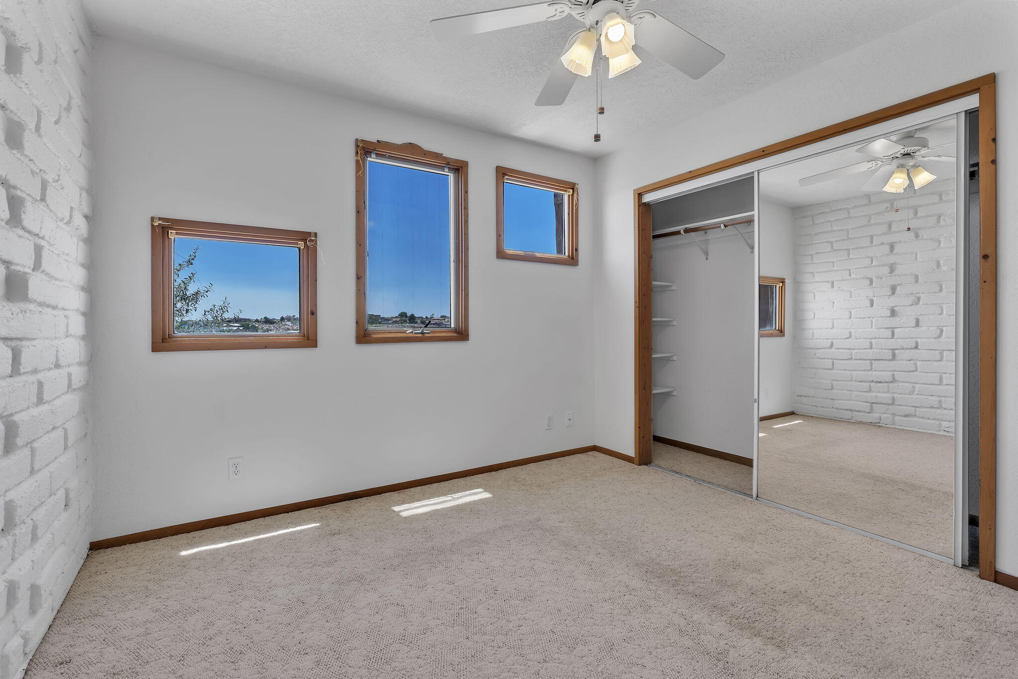 1201 Chihuahua Road NE