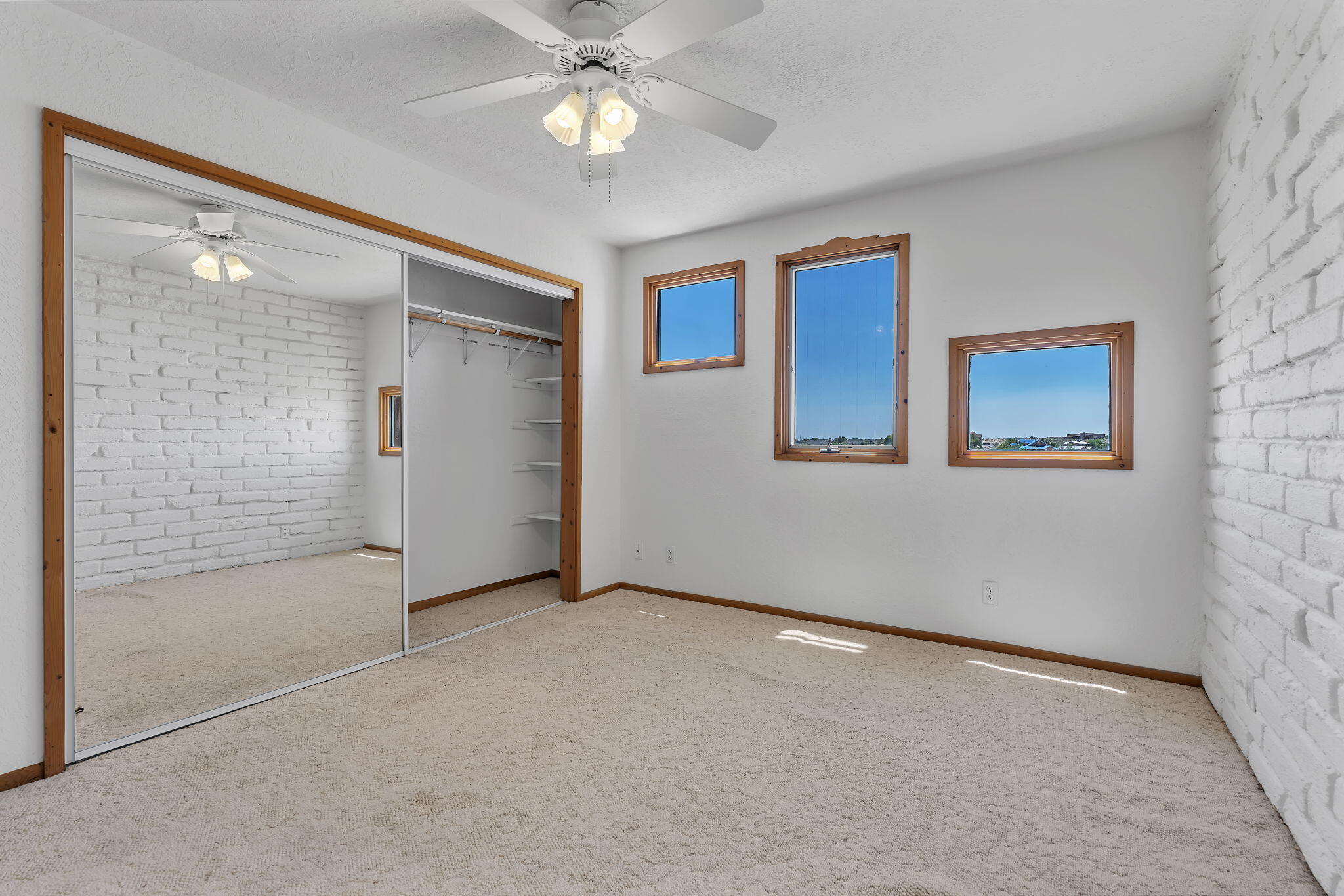1201 Chihuahua Road NE