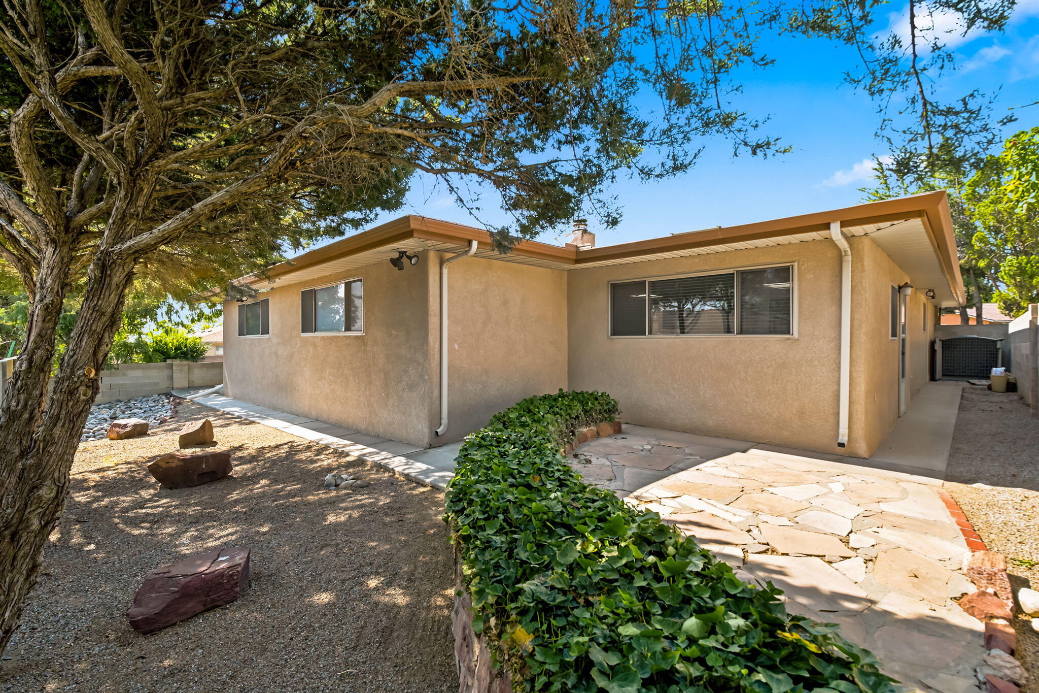 8908 Democracy Road NE