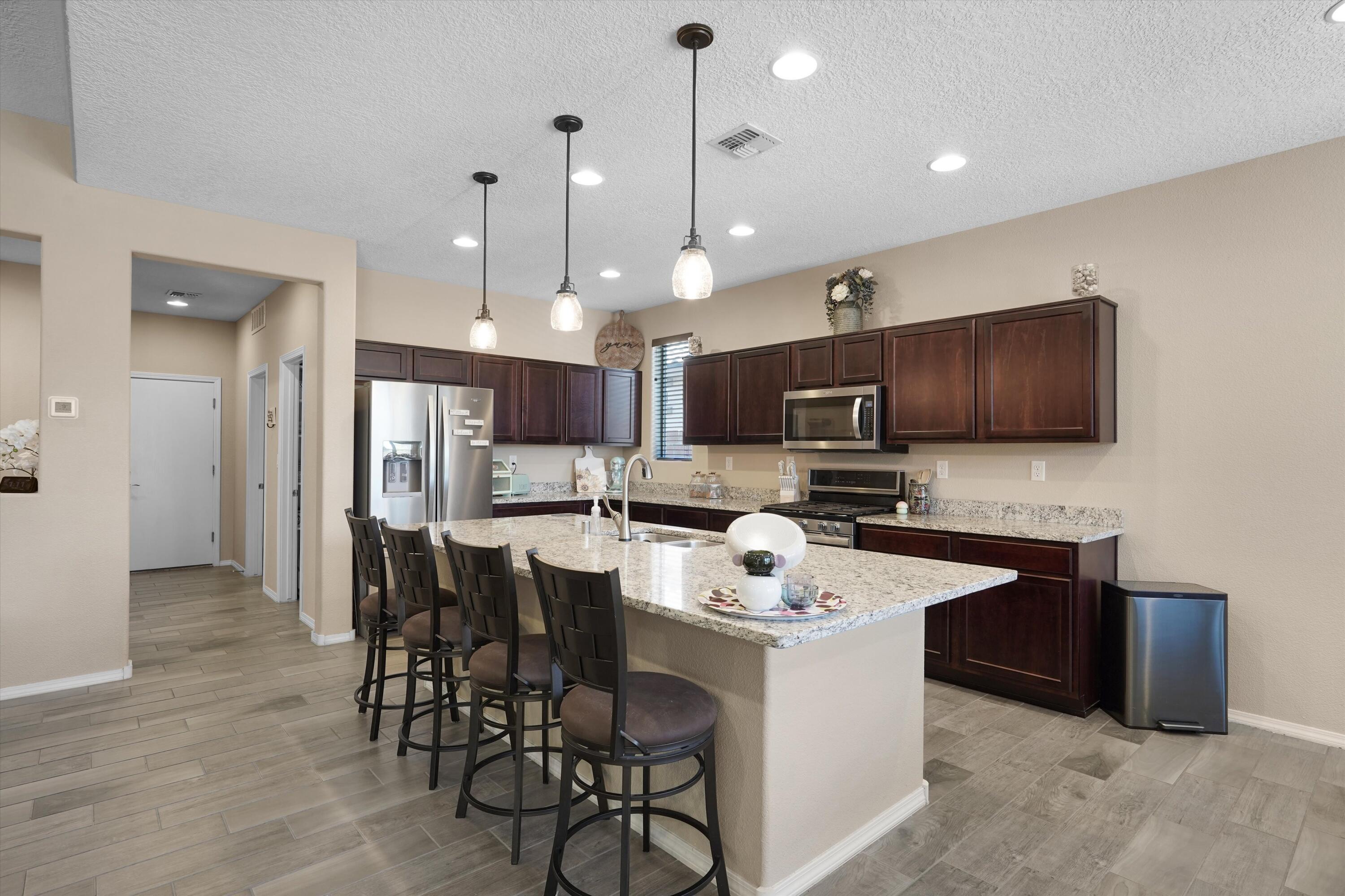 3123 Walsh Loop SE