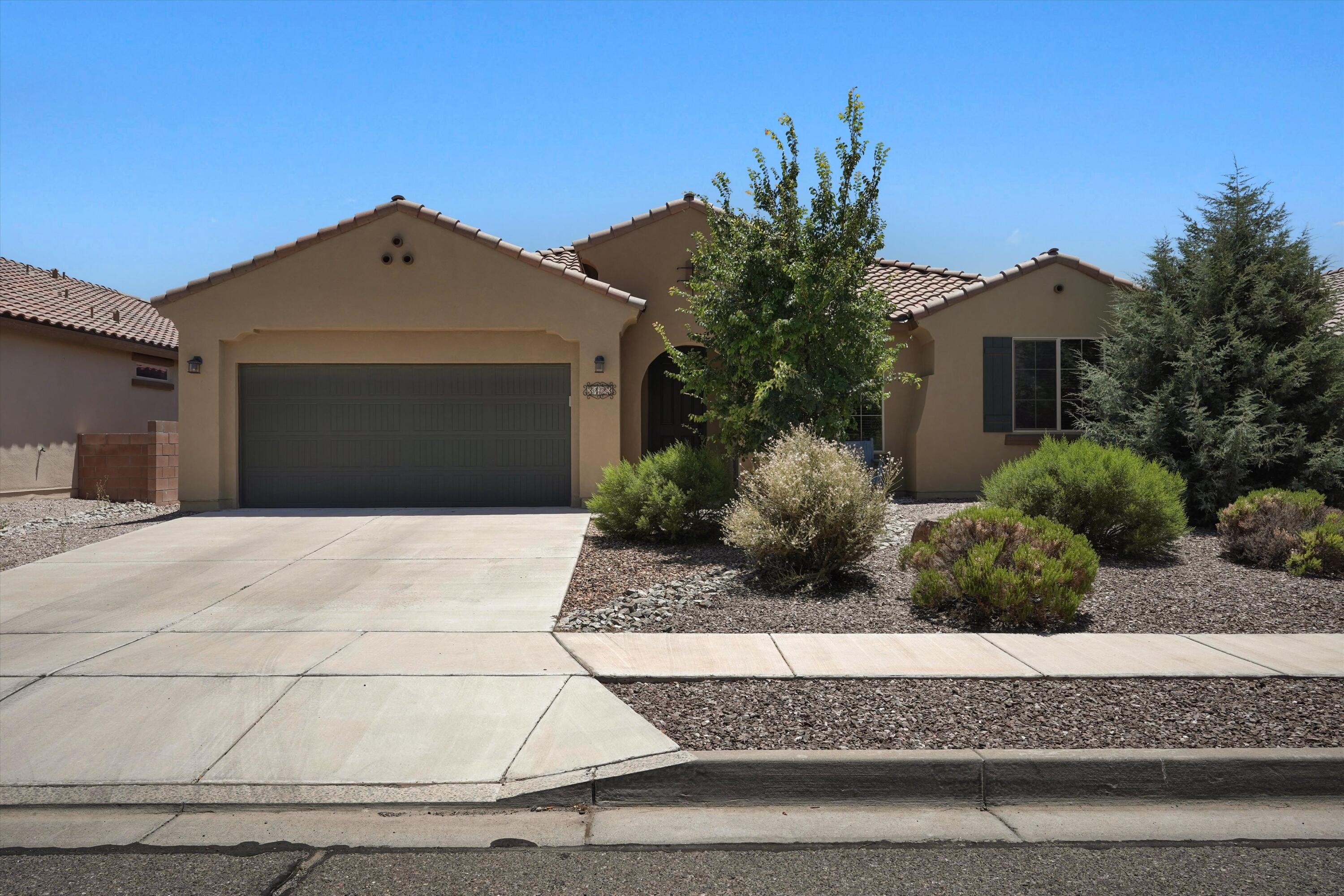 3123 Walsh Loop SE