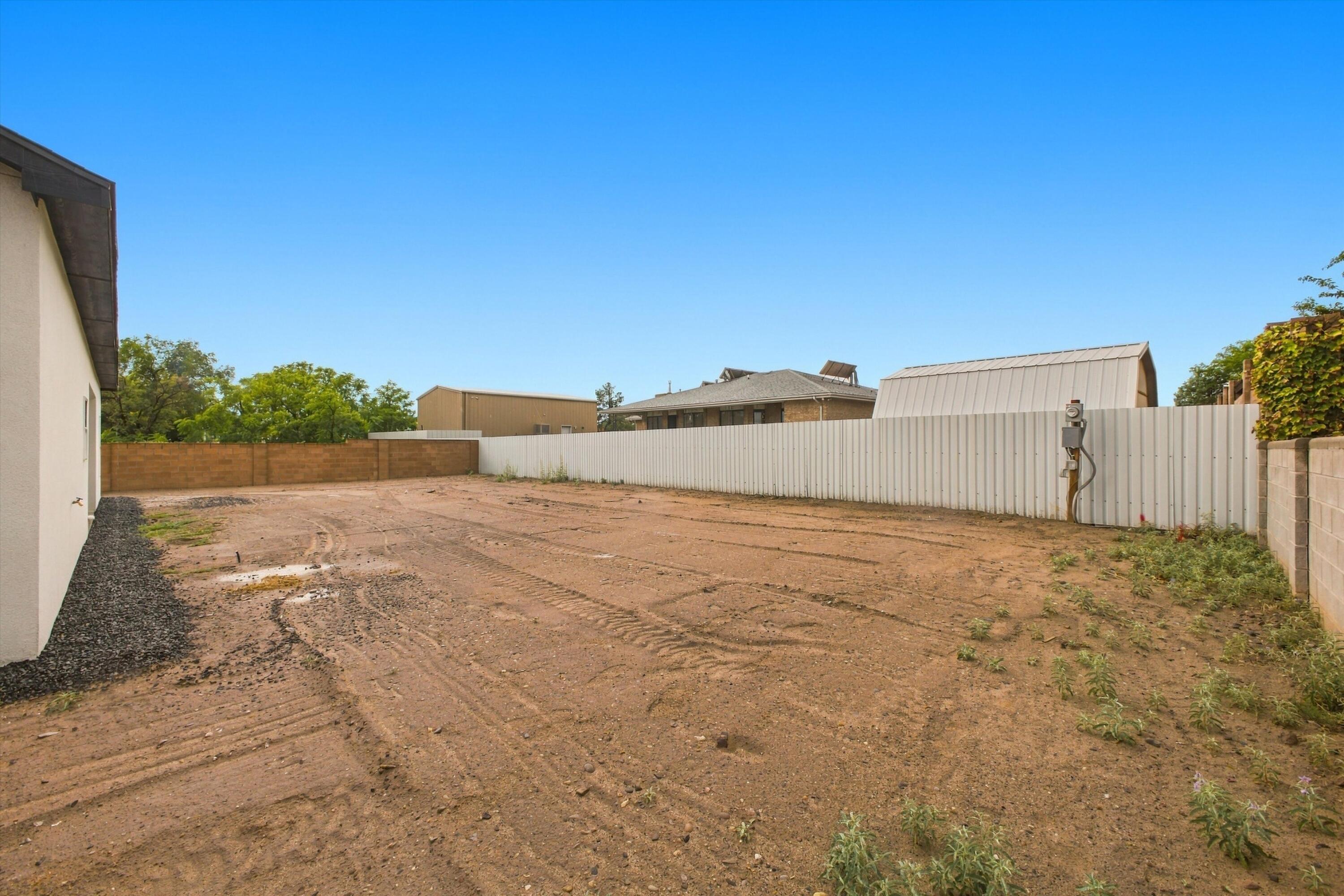 601 Acoma Drive