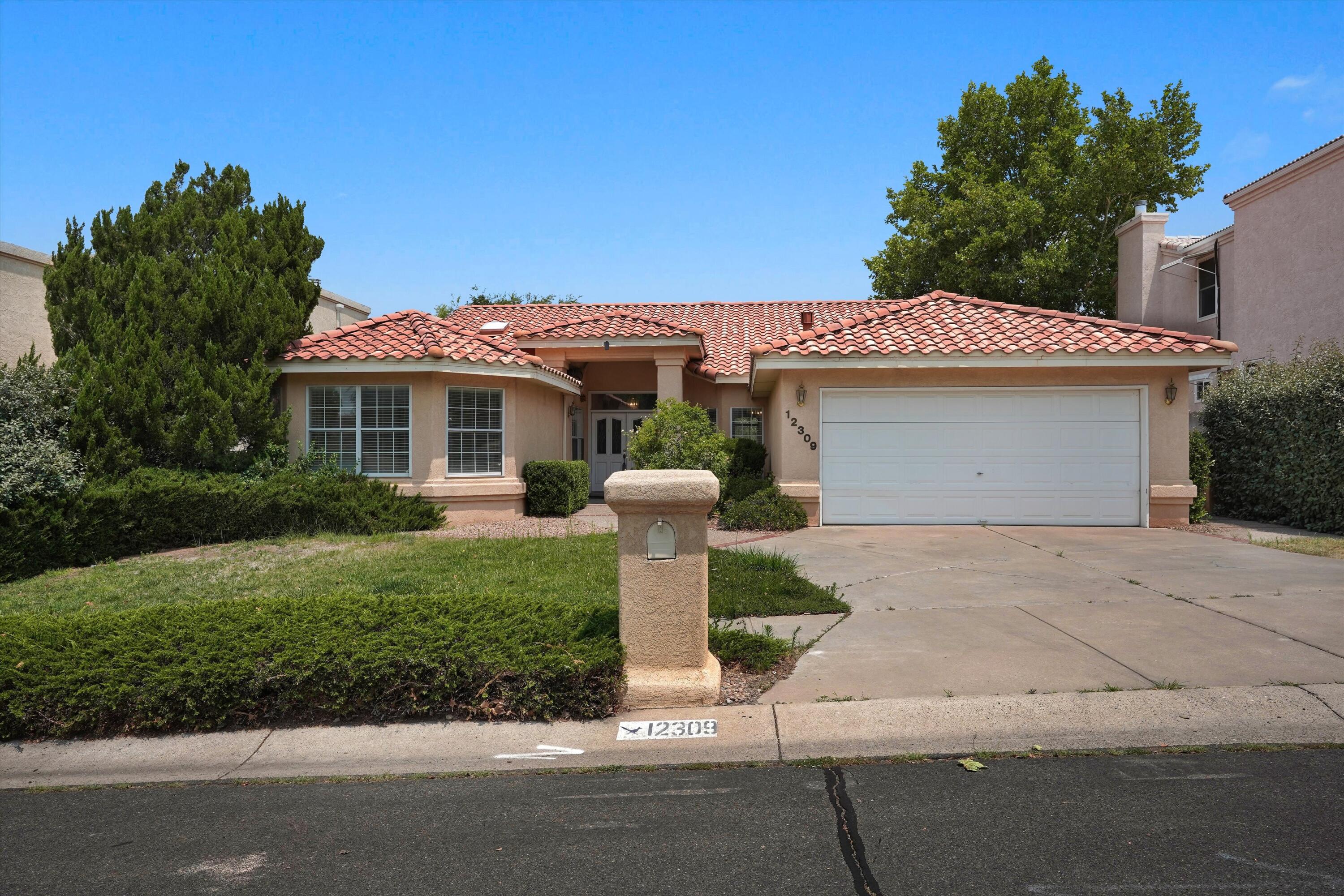 12309 La Vista Grande Drive NE
