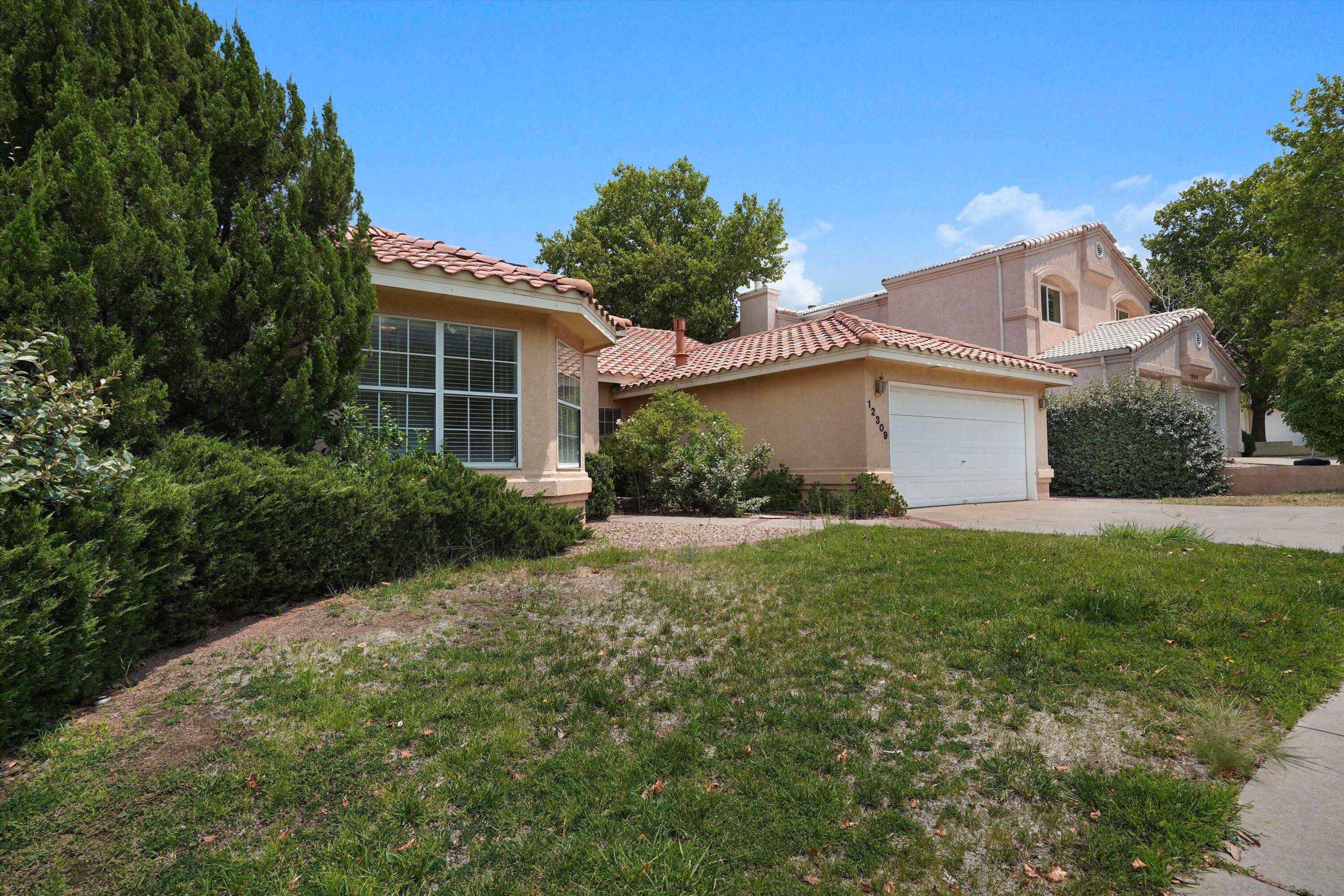 12309 La Vista Grande Drive NE