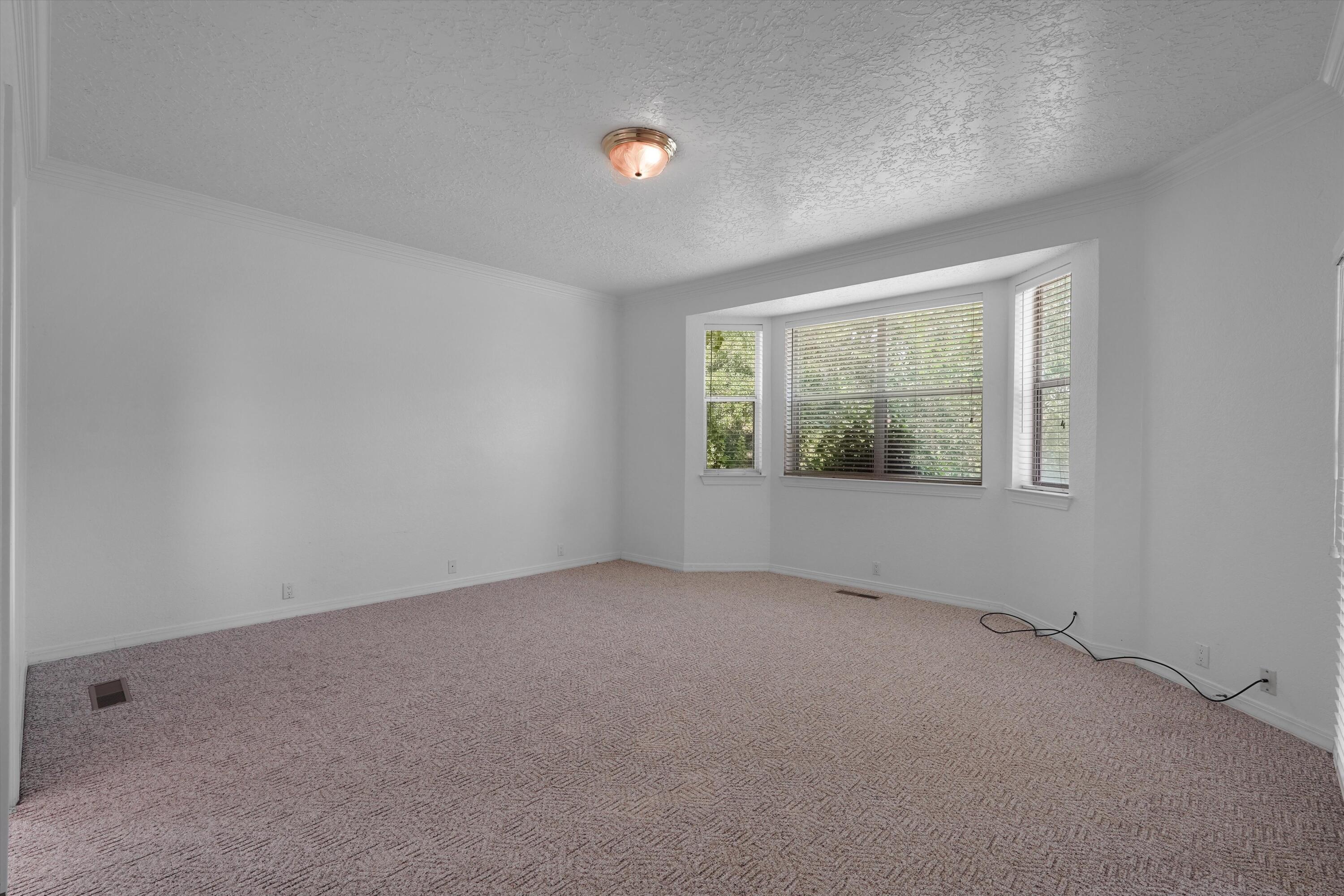 12309 La Vista Grande Drive NE
