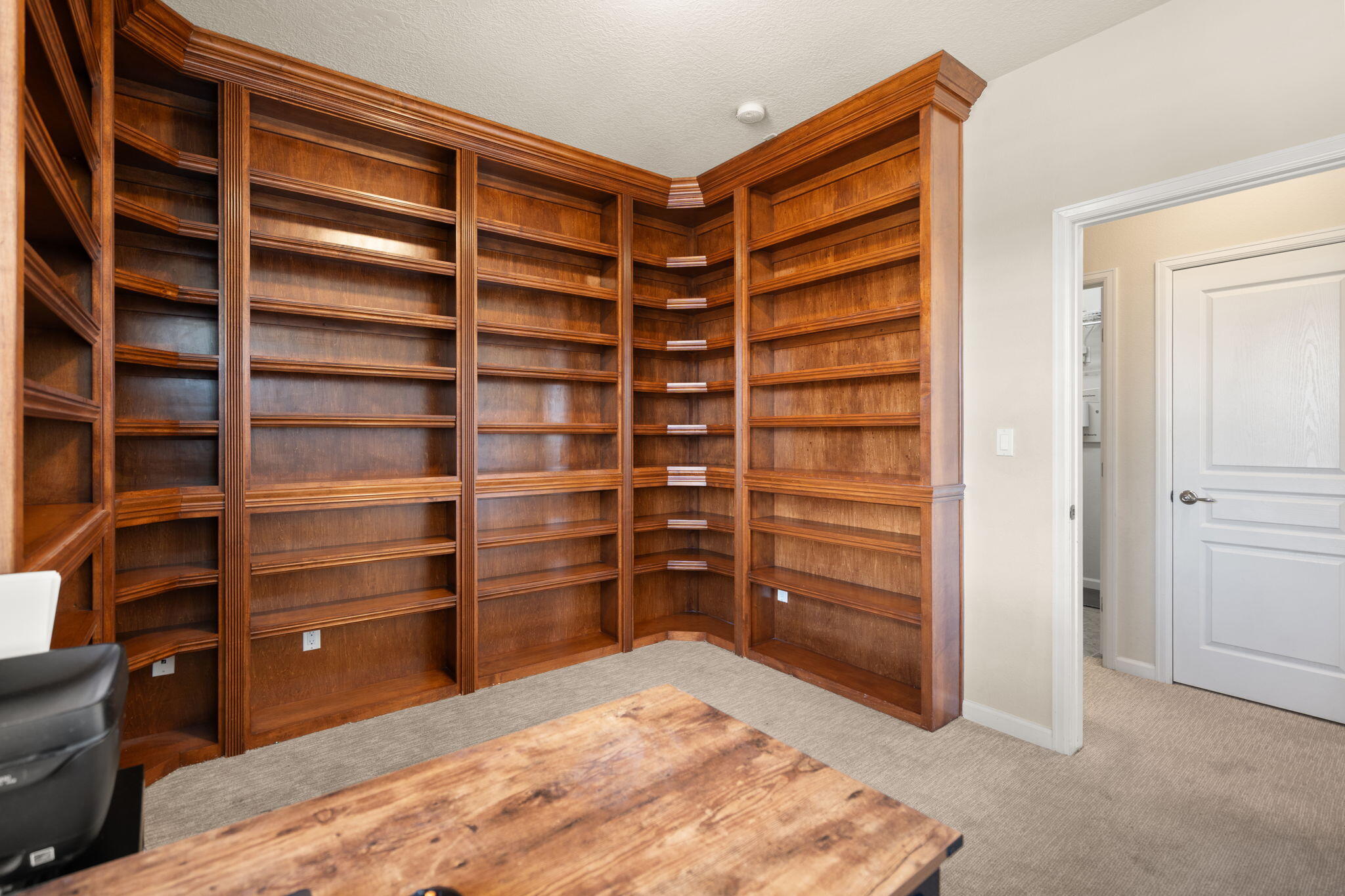 20 Los Balcones Place NE