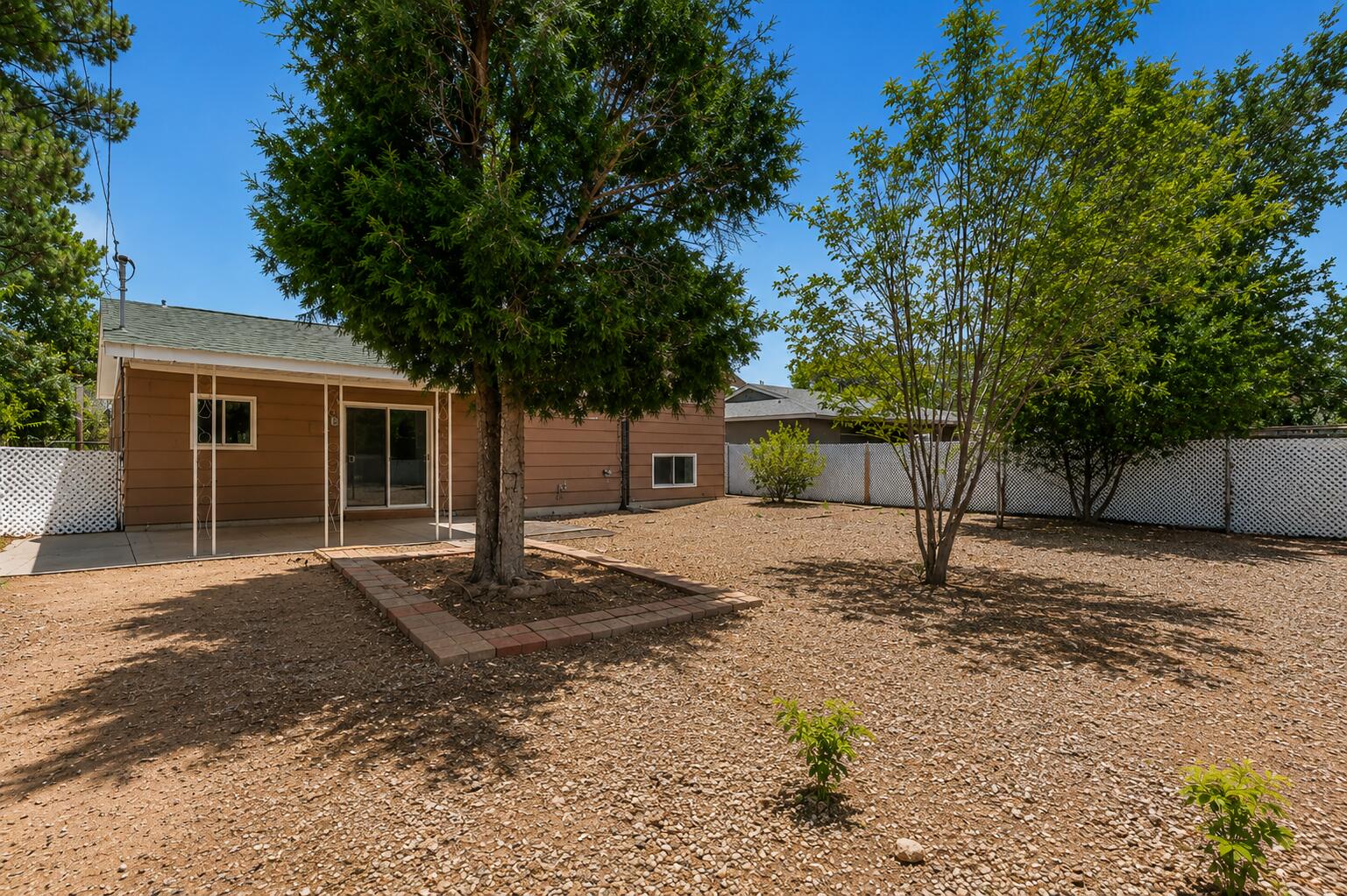 2827 Dorothy Street NE