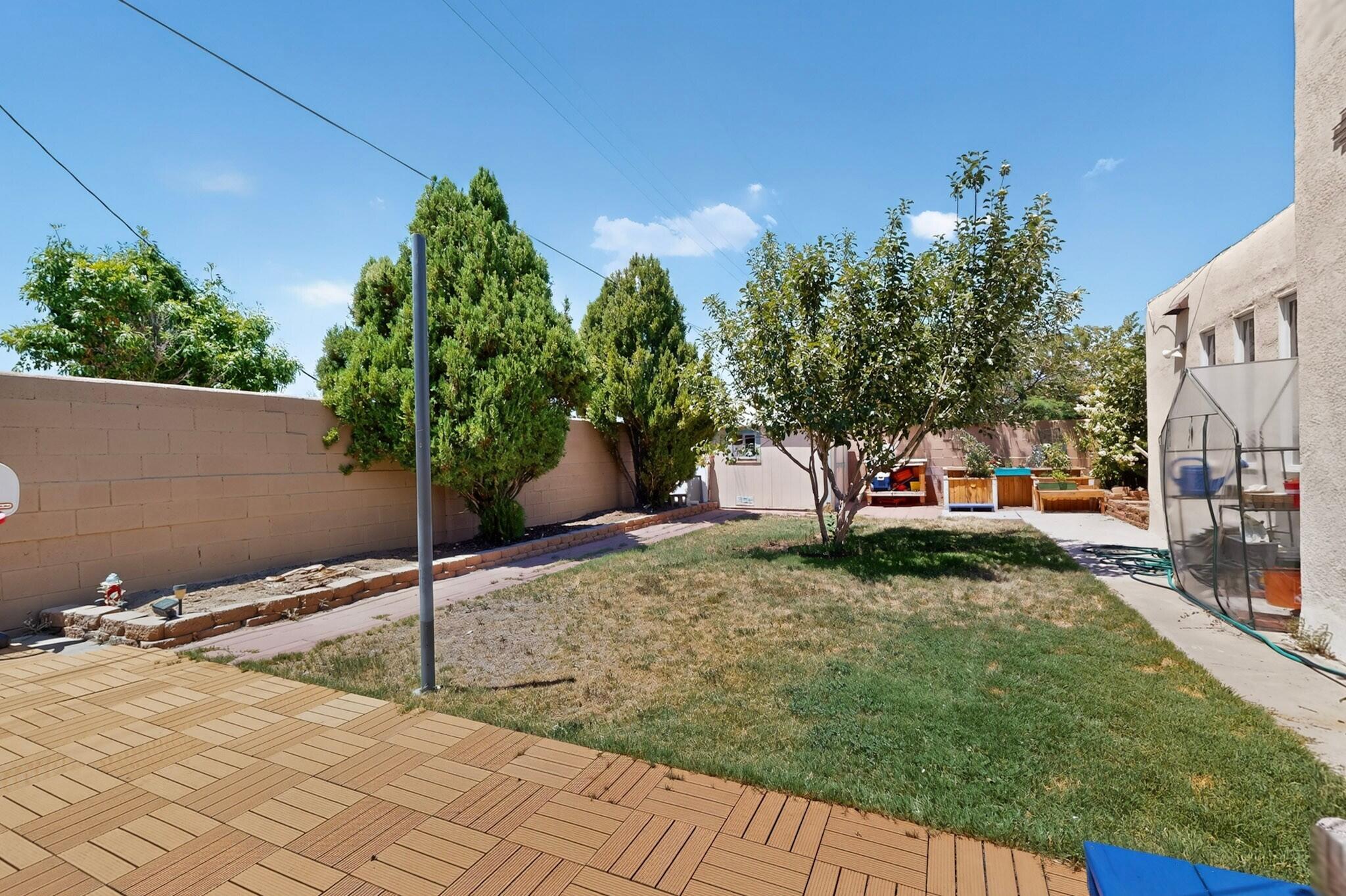 3405 Cardenas Drive NE