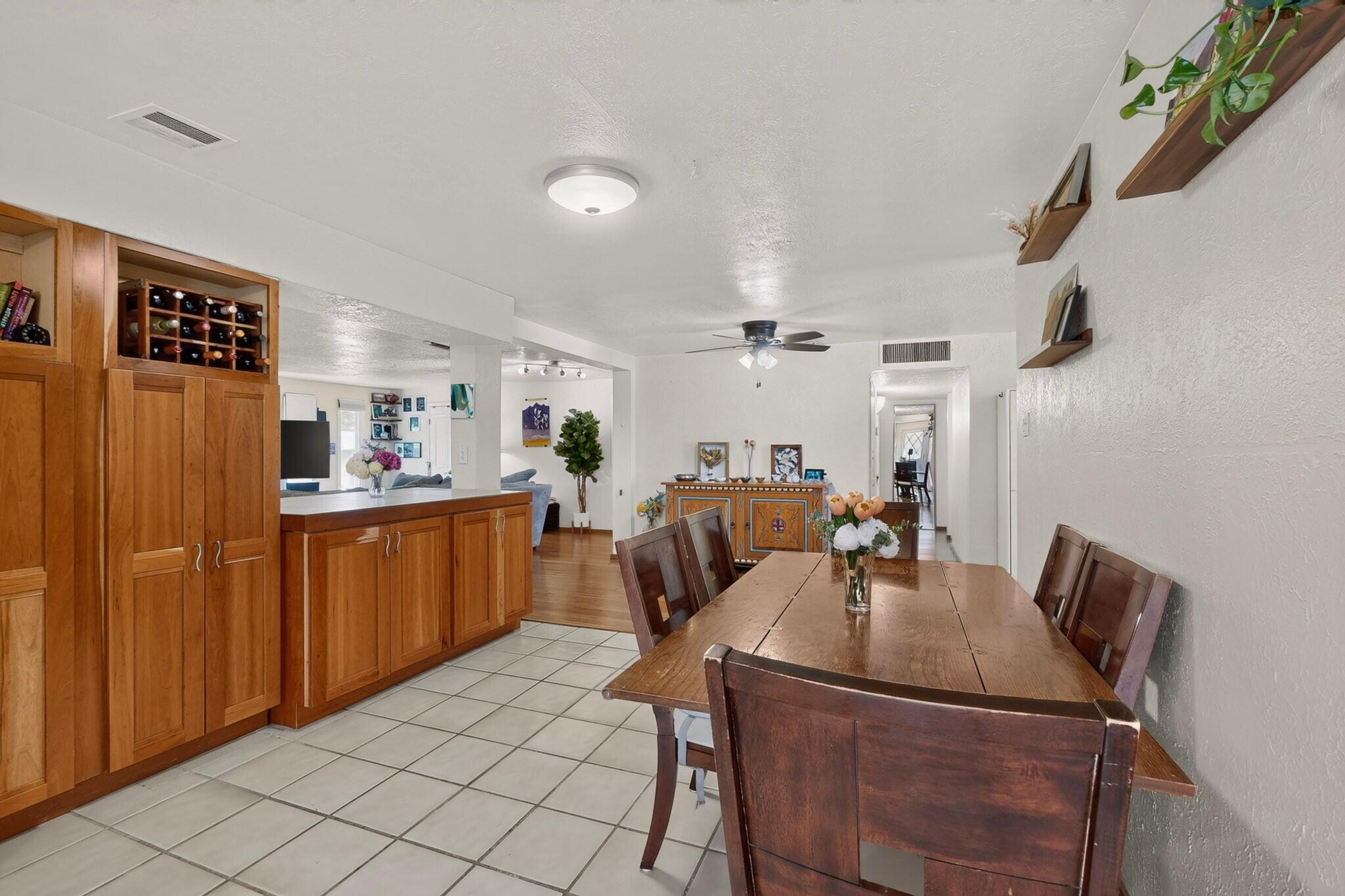 3405 Cardenas Drive NE