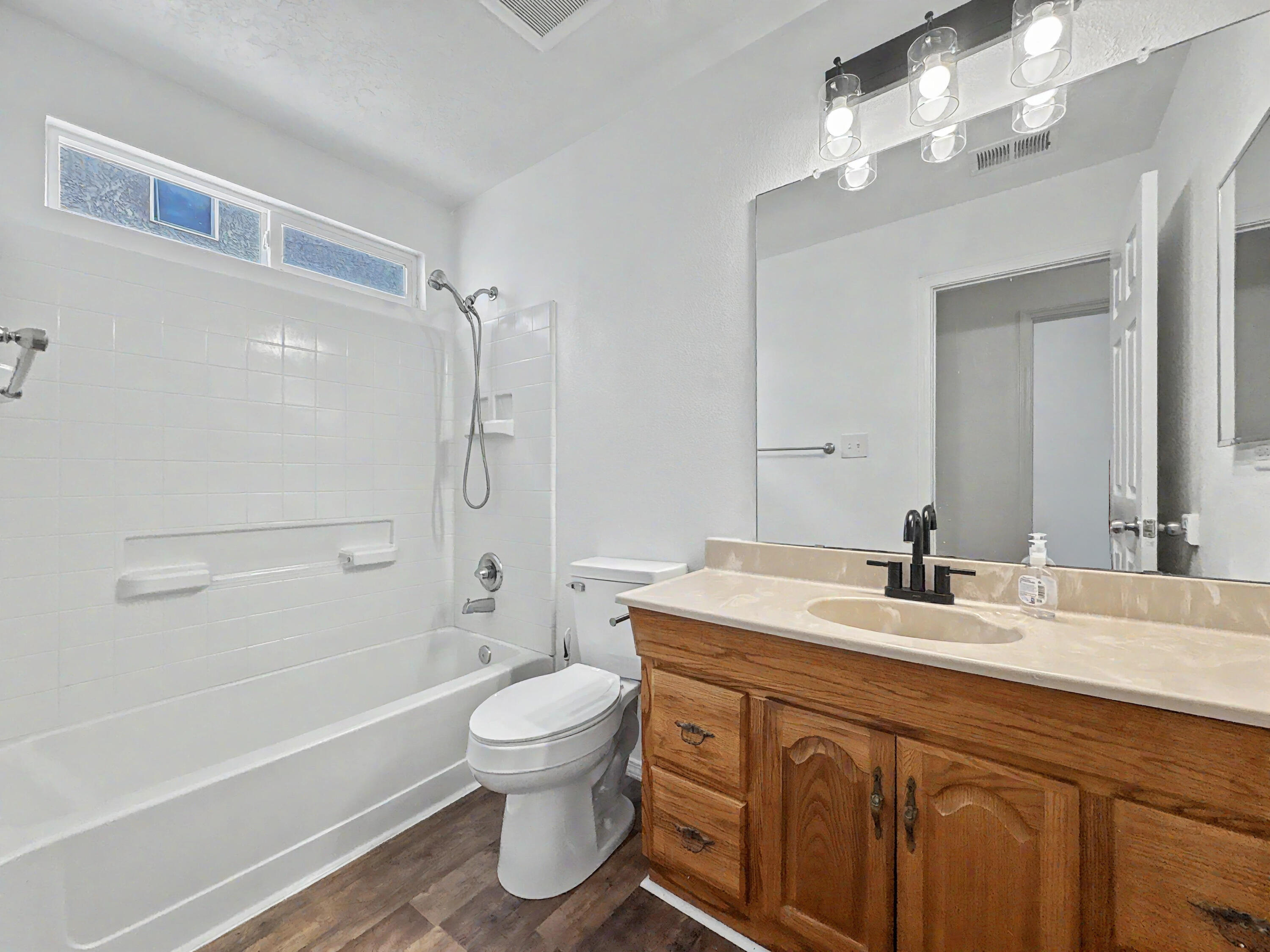 2851 Merlot Drive SW