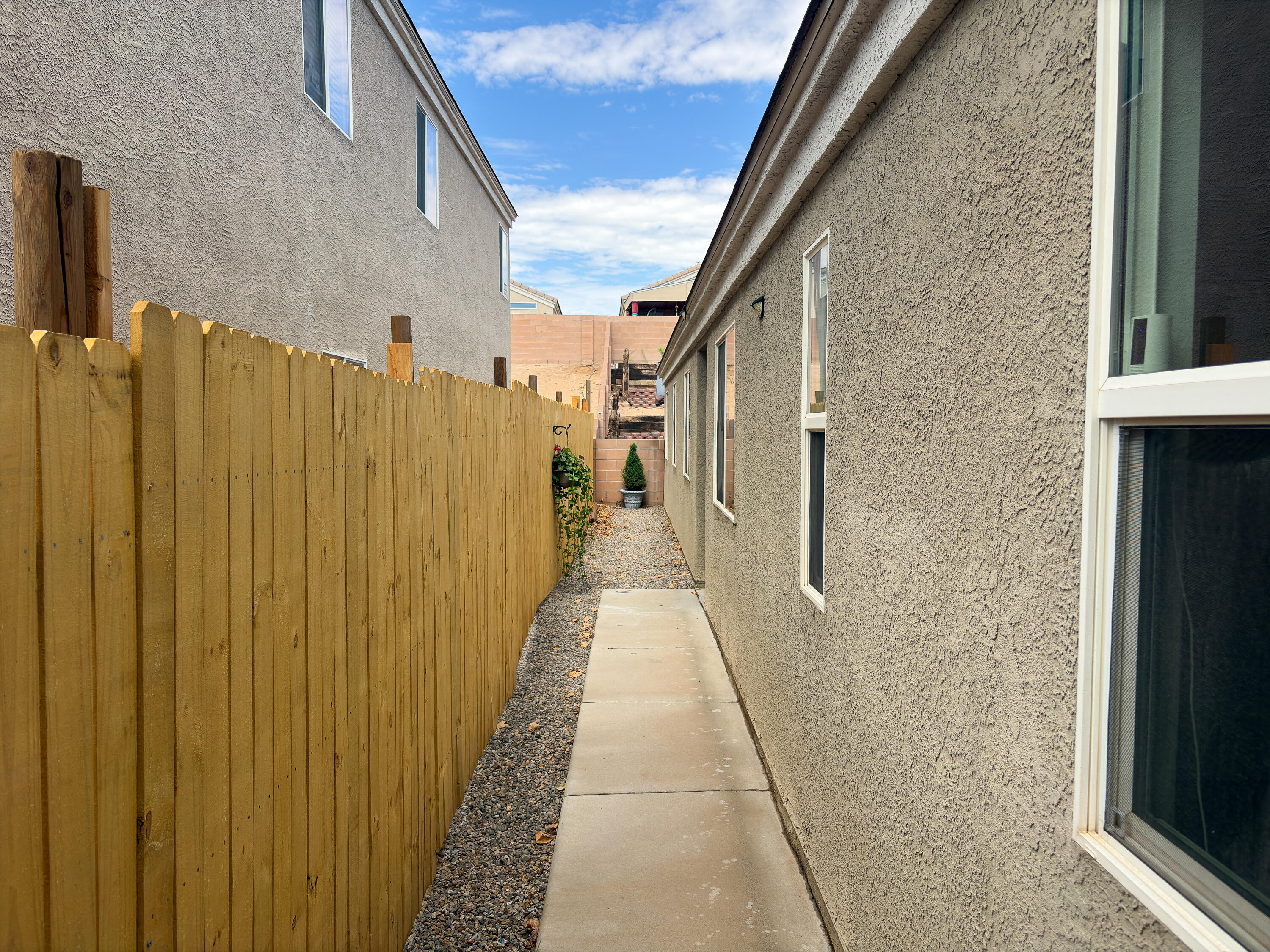 2851 Merlot Drive SW