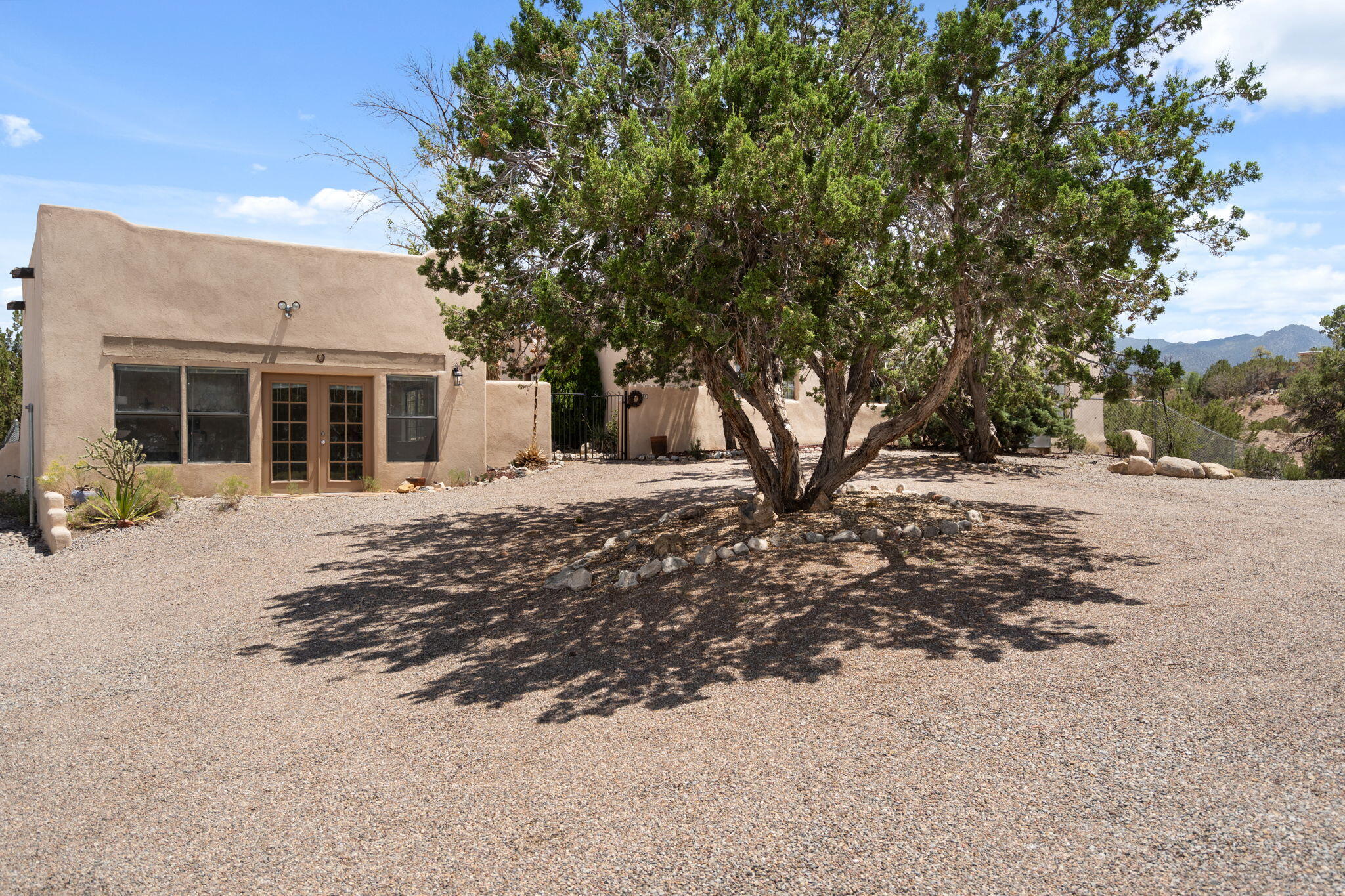 16 Chaparral Road