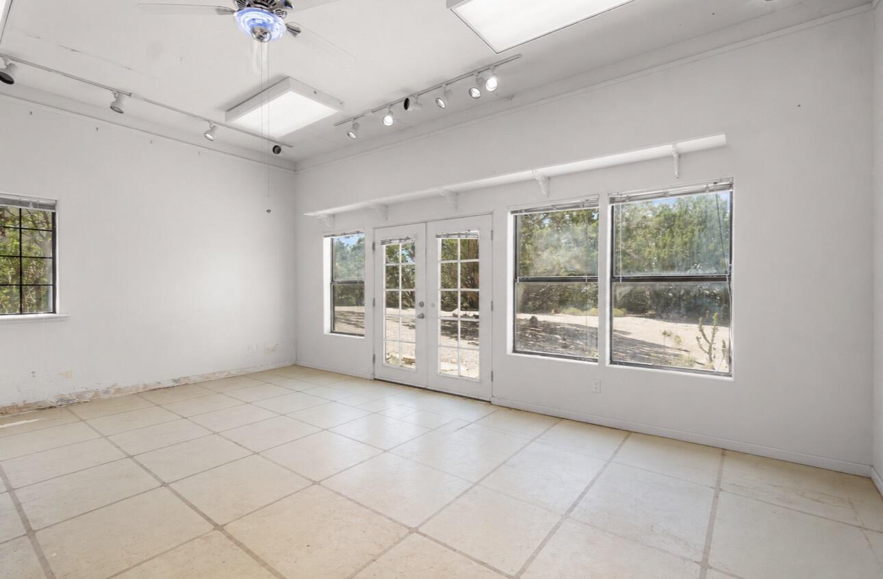16 Chaparral Road
