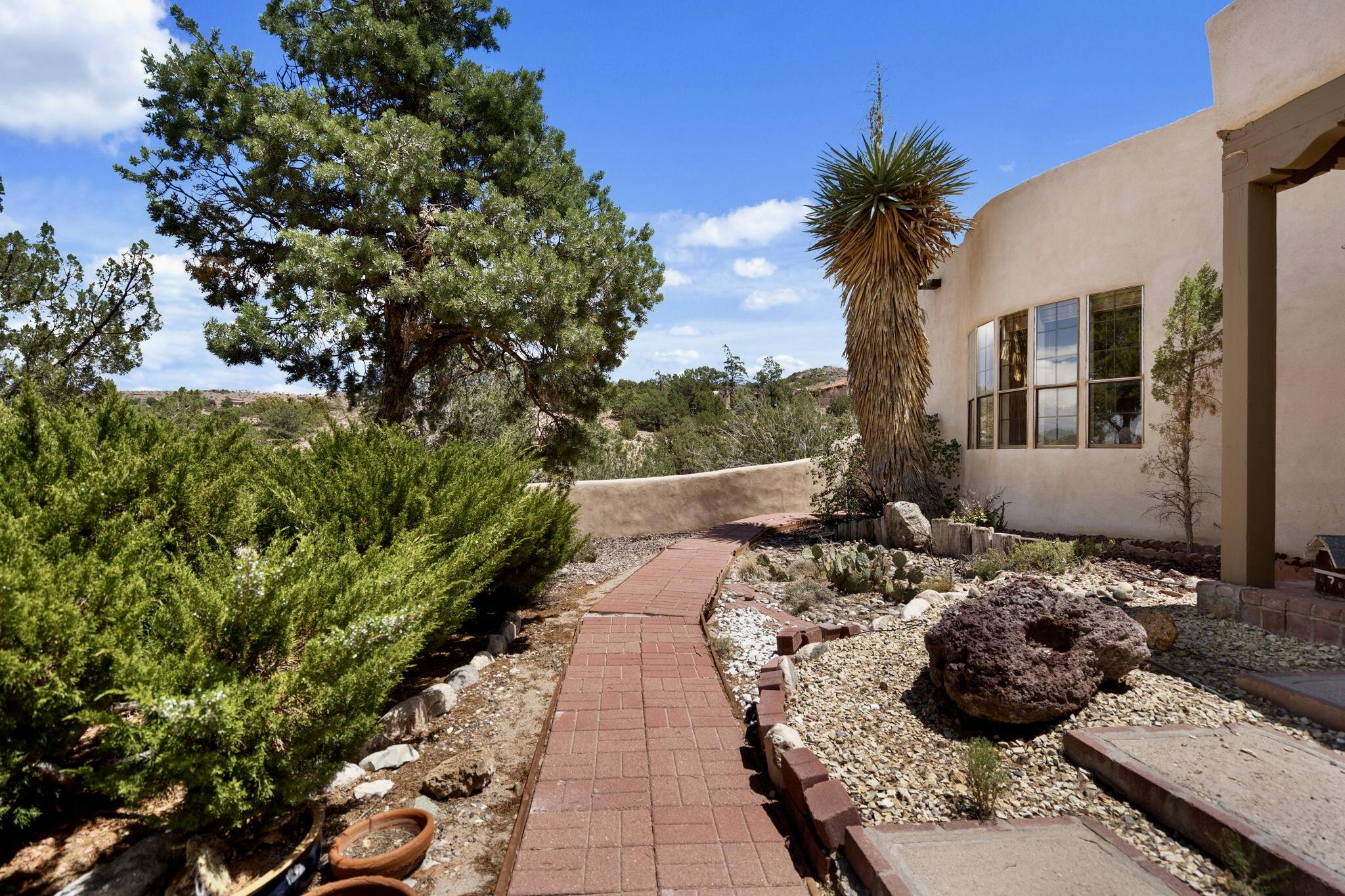 16 Chaparral Road