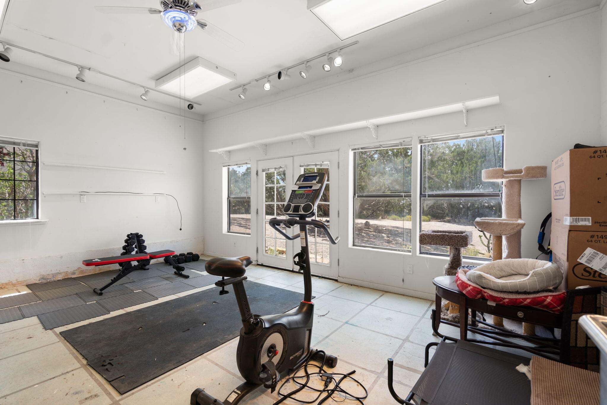 16 Chaparral Road