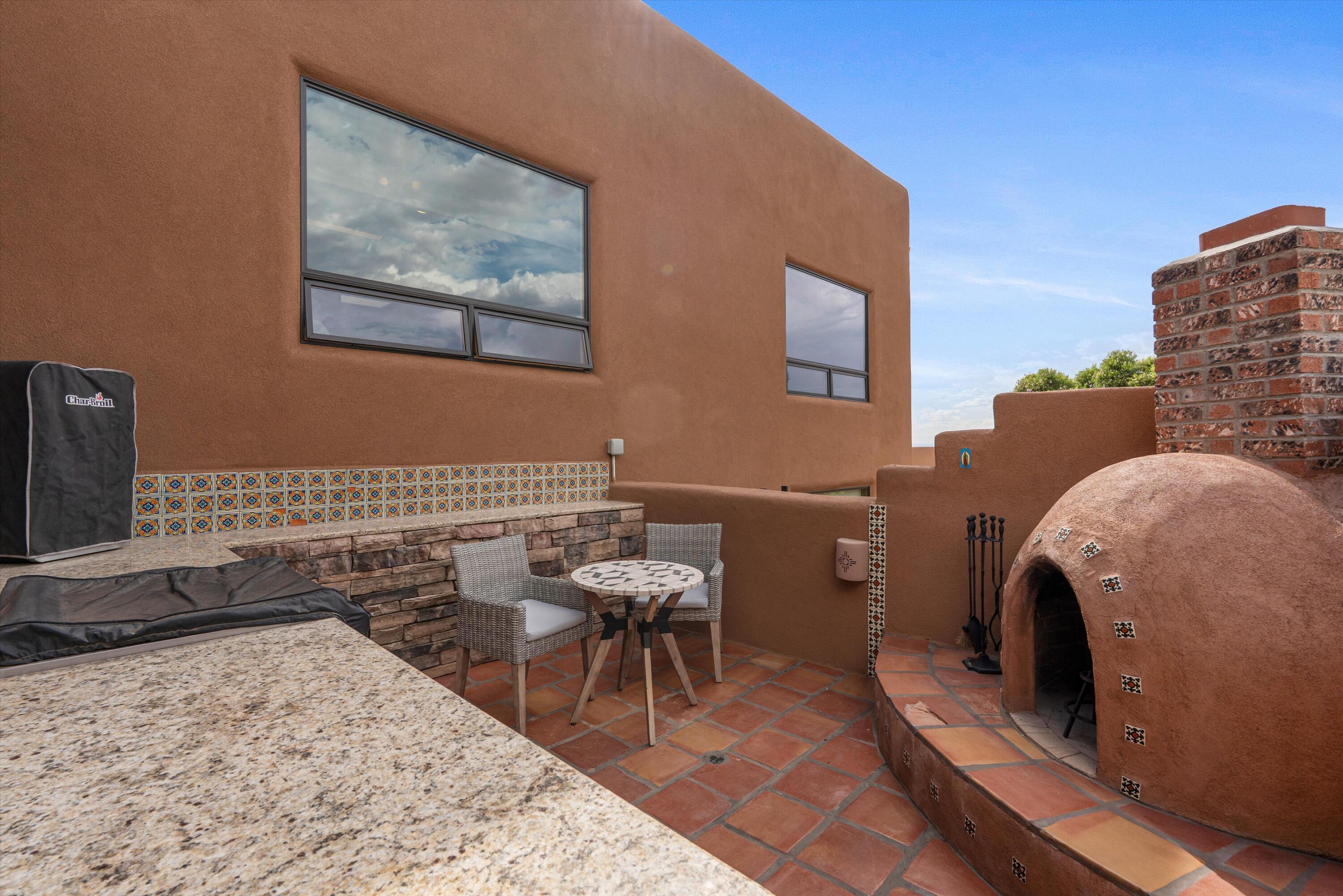 10709 San Francisco Road NE