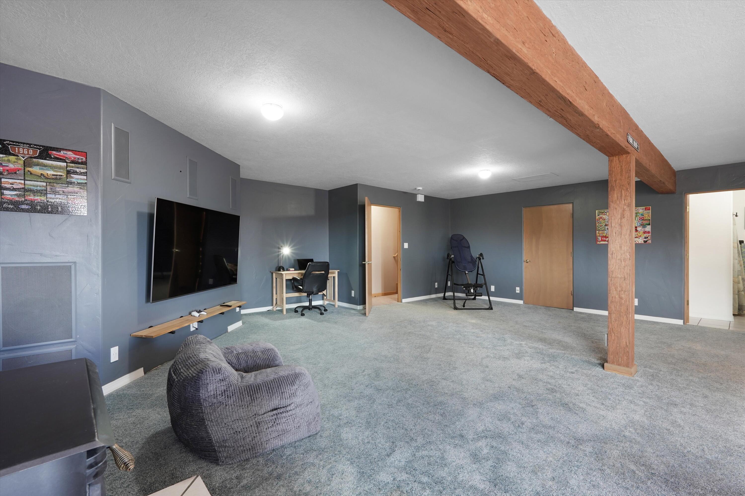 10709 San Francisco Road NE