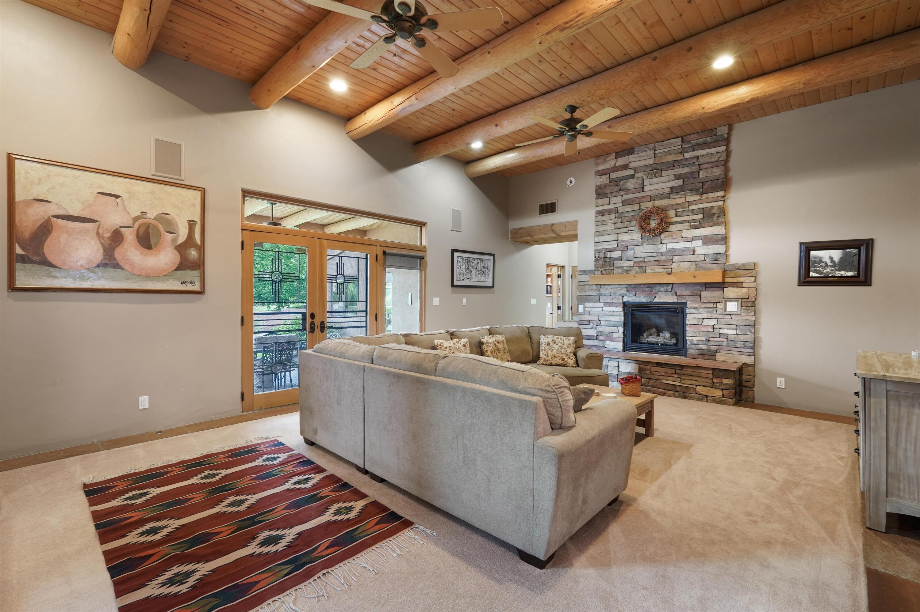 10709 San Francisco Road NE