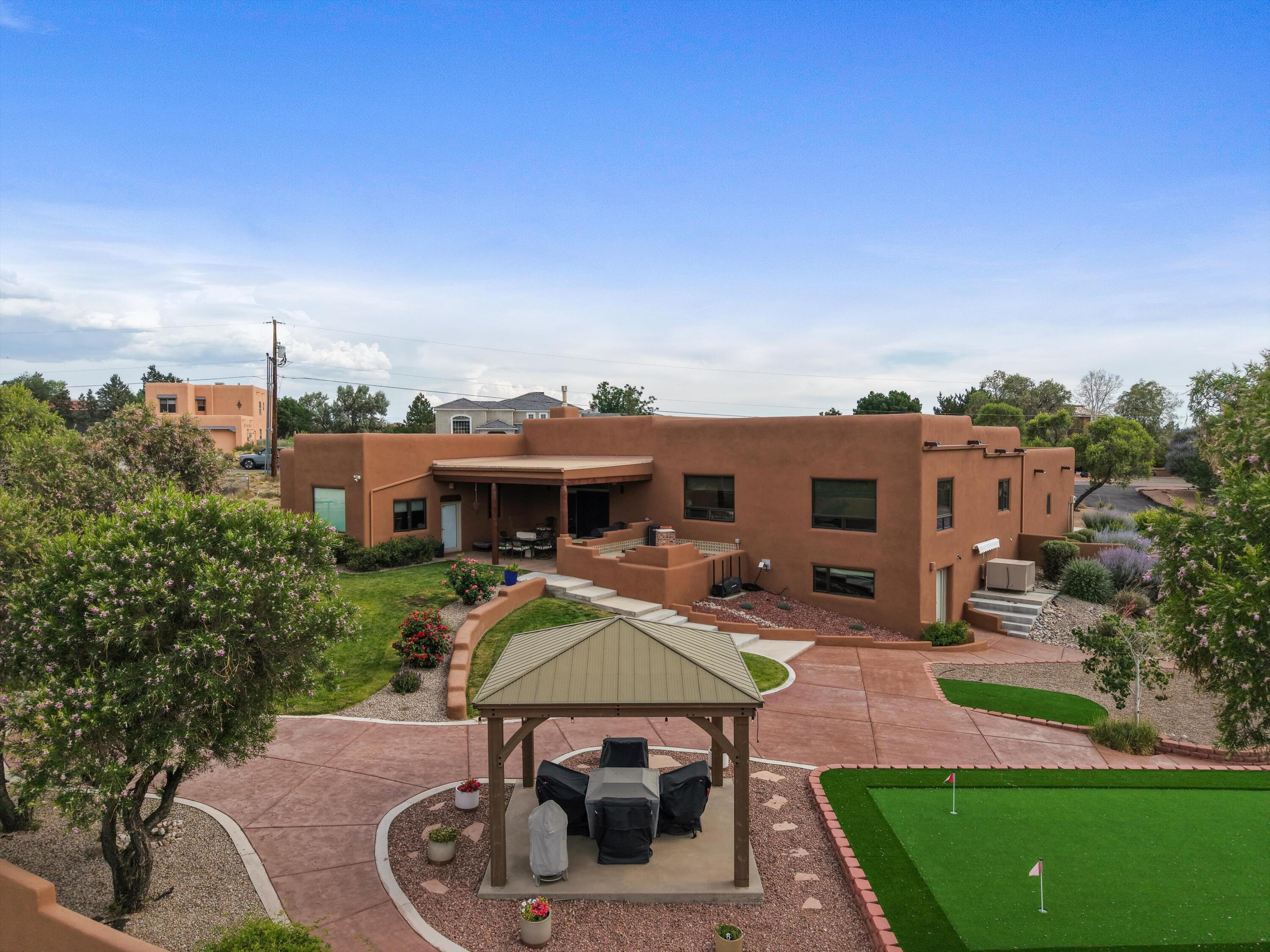 10709 San Francisco Road NE