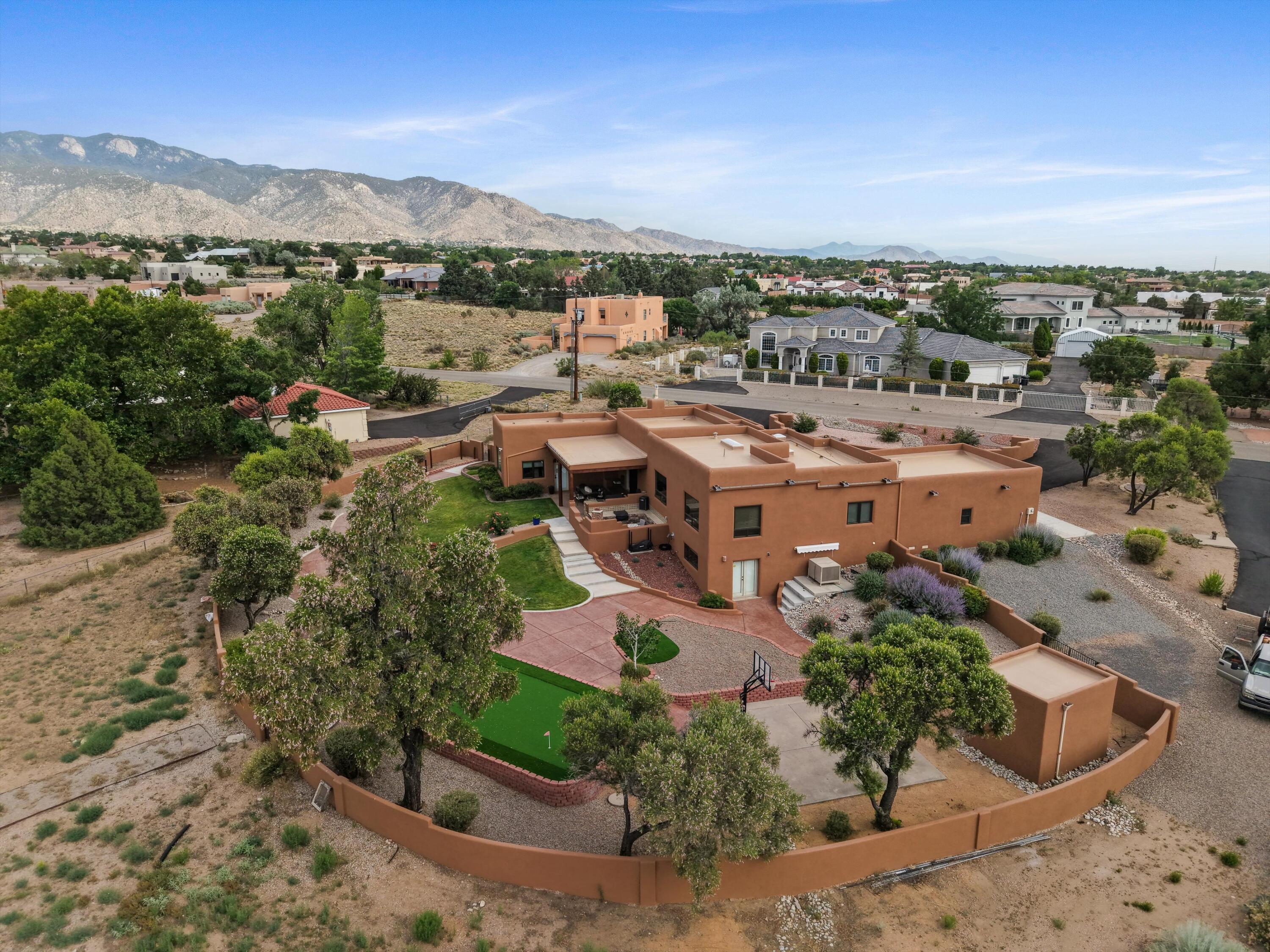 10709 San Francisco Road NE