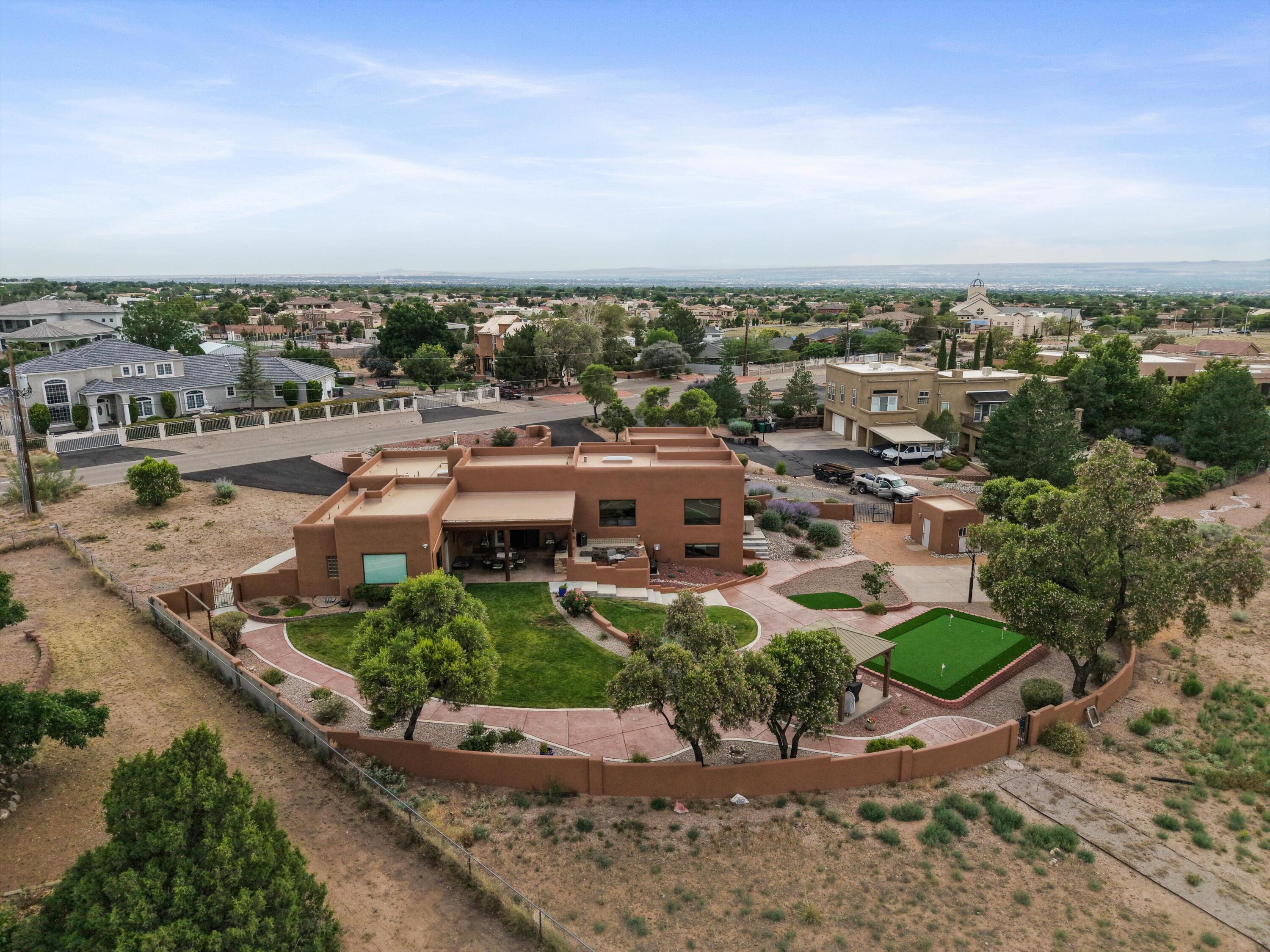 10709 San Francisco Road NE