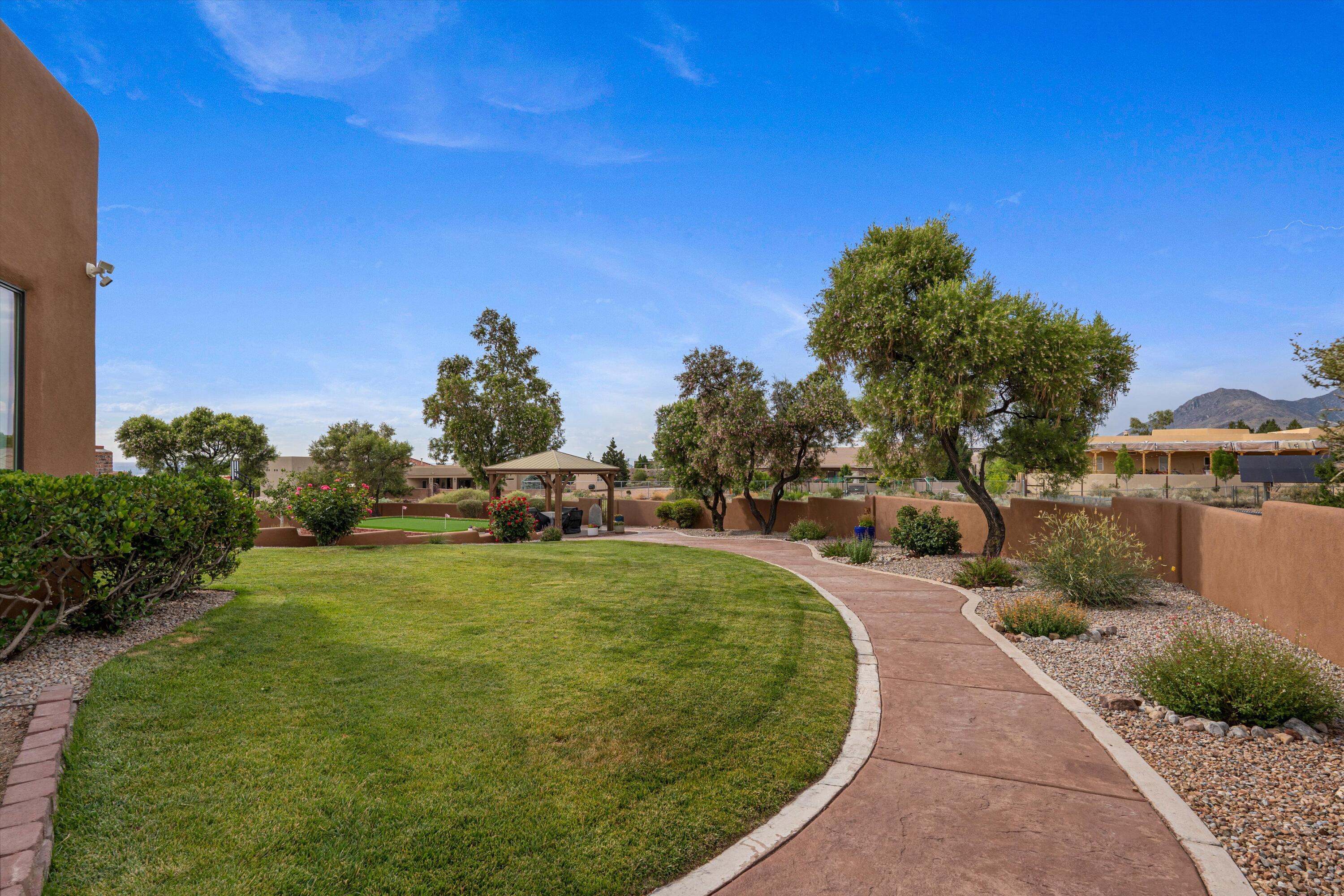 10709 San Francisco Road NE