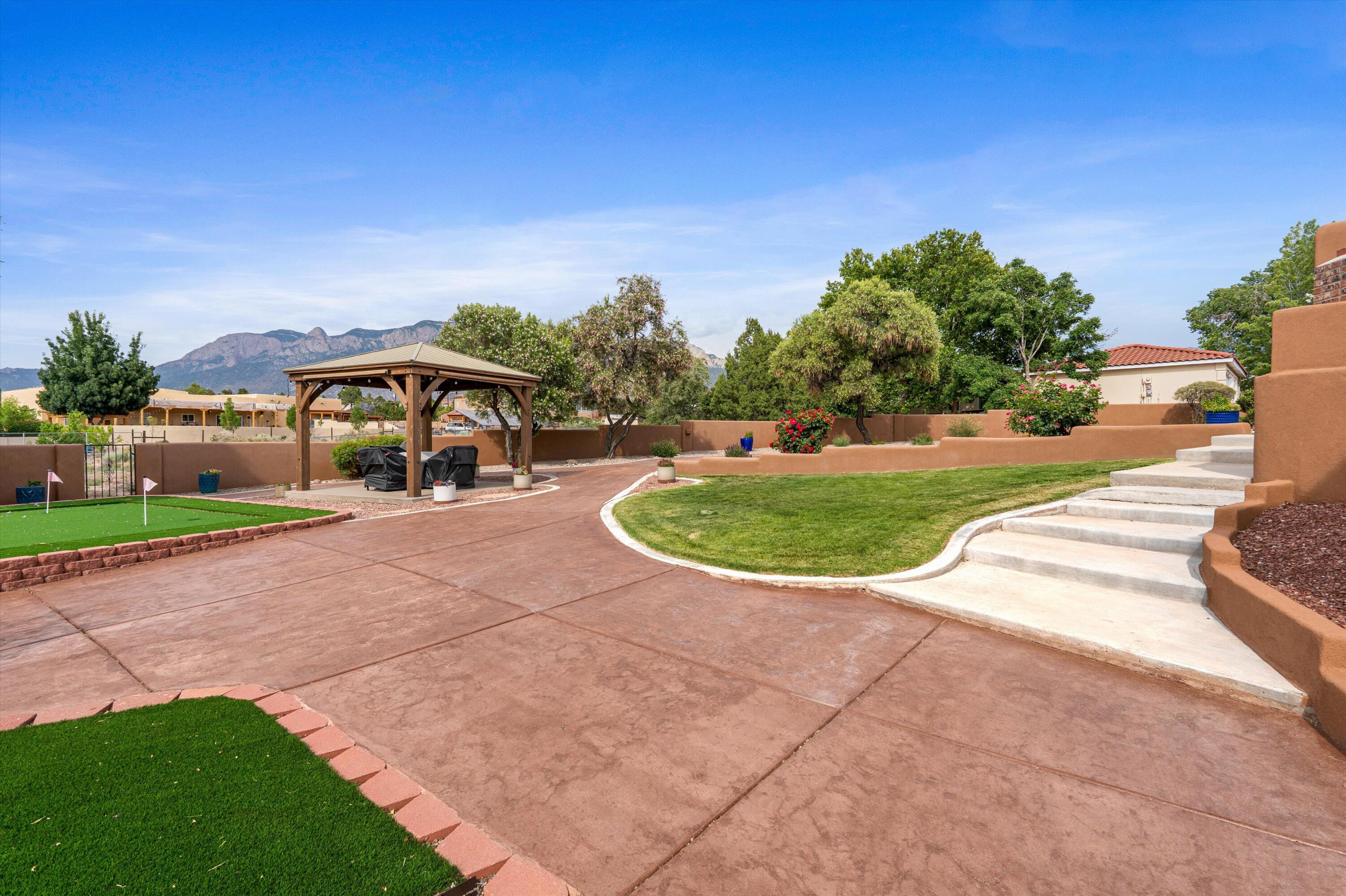 10709 San Francisco Road NE