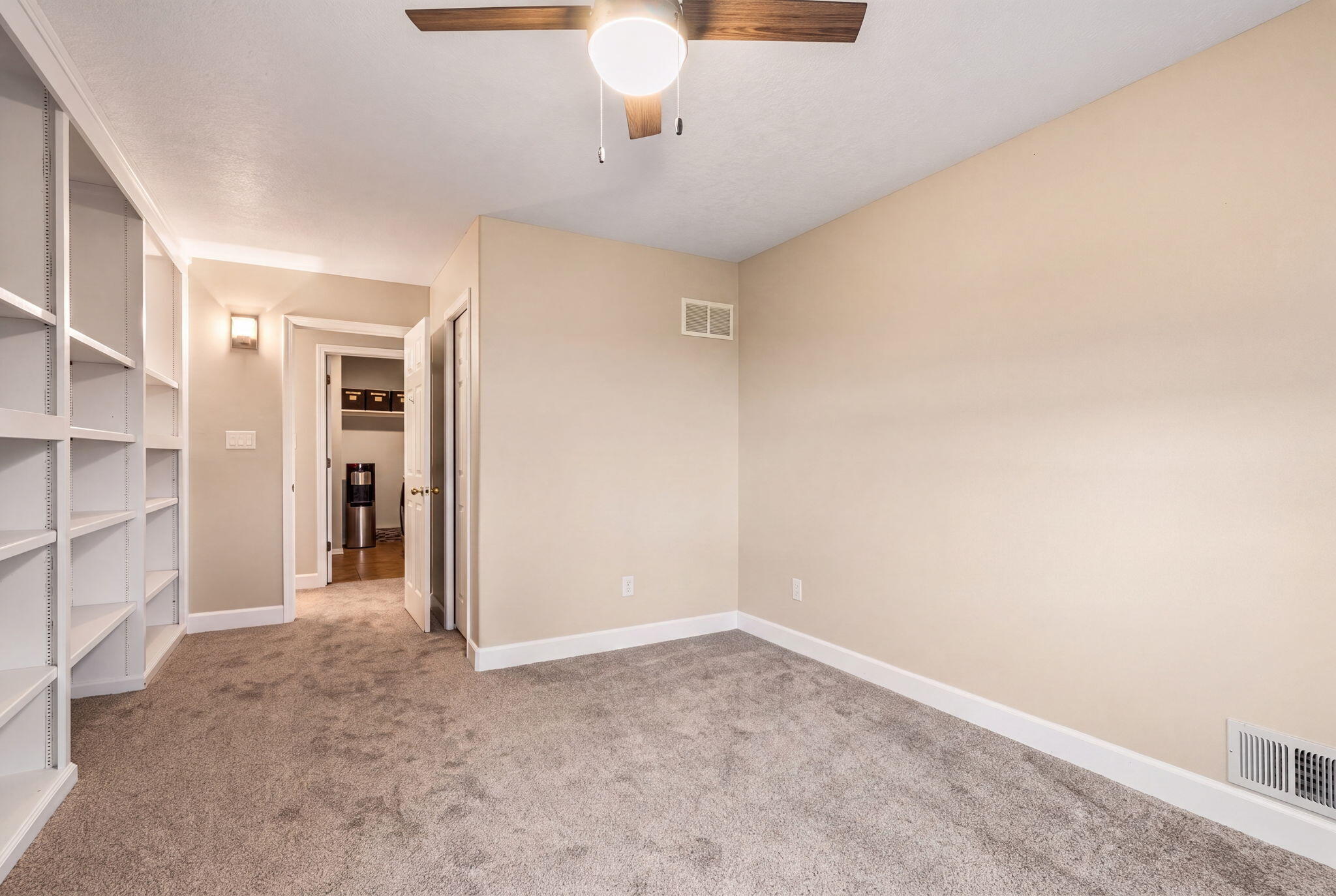 18 Tierra Monte Drive NE