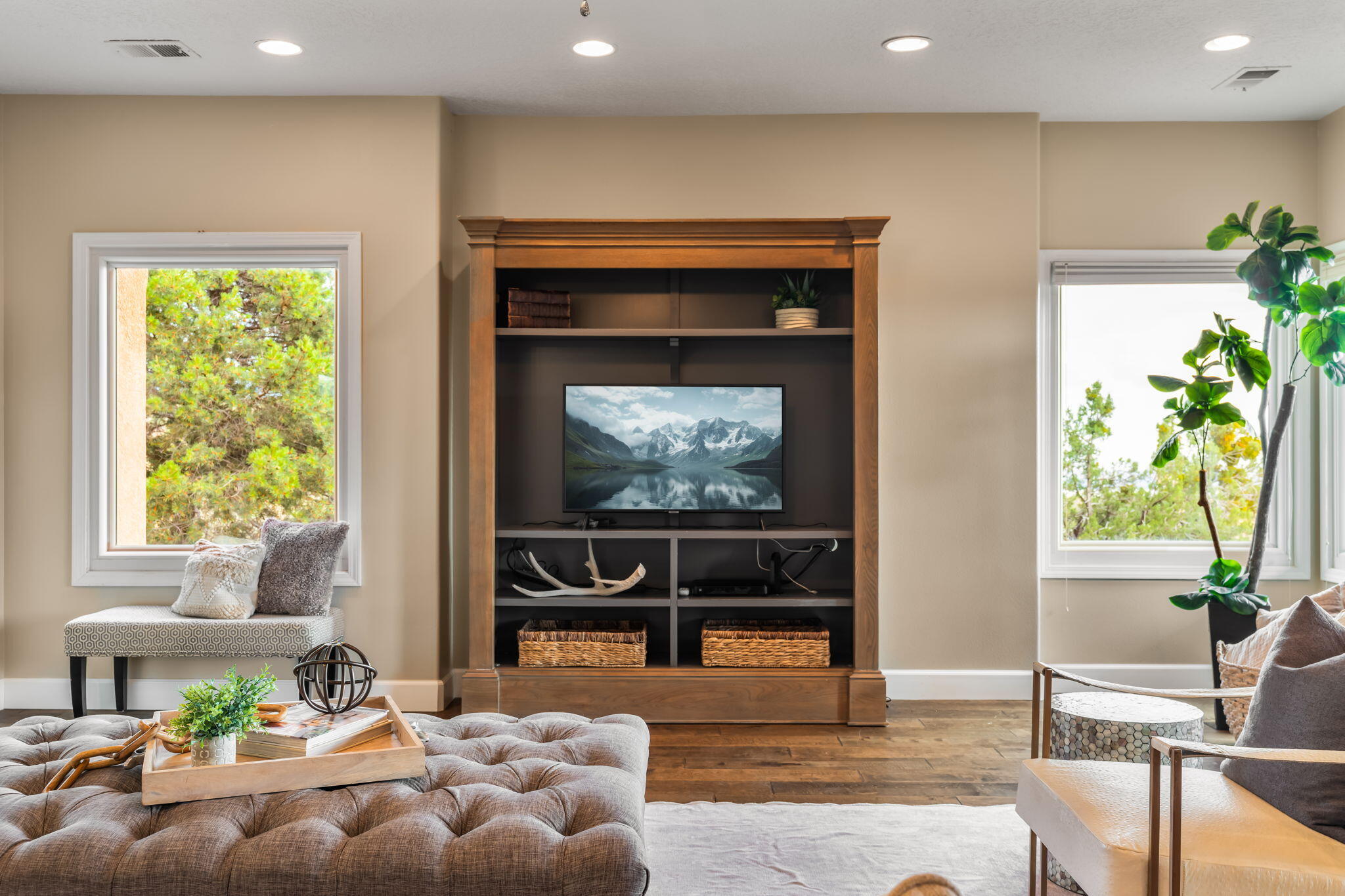 18 Tierra Monte Drive NE