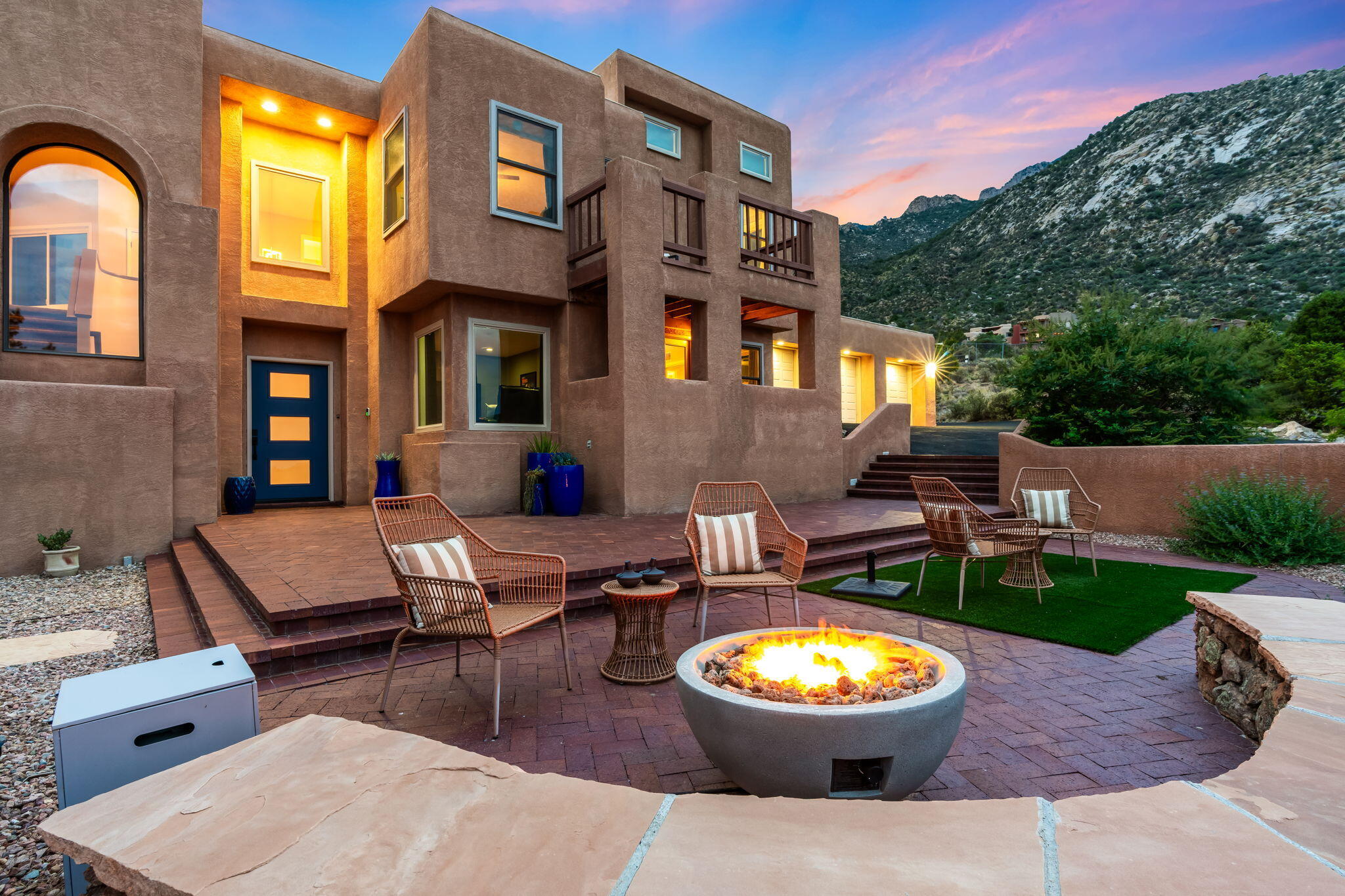 18 Tierra Monte Drive NE