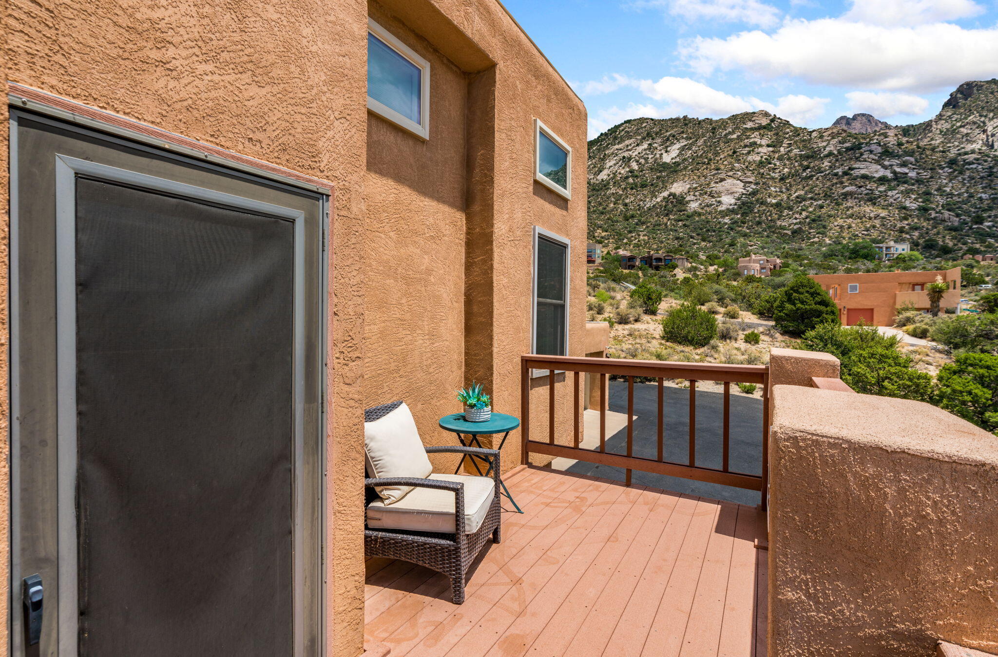 18 Tierra Monte Drive NE