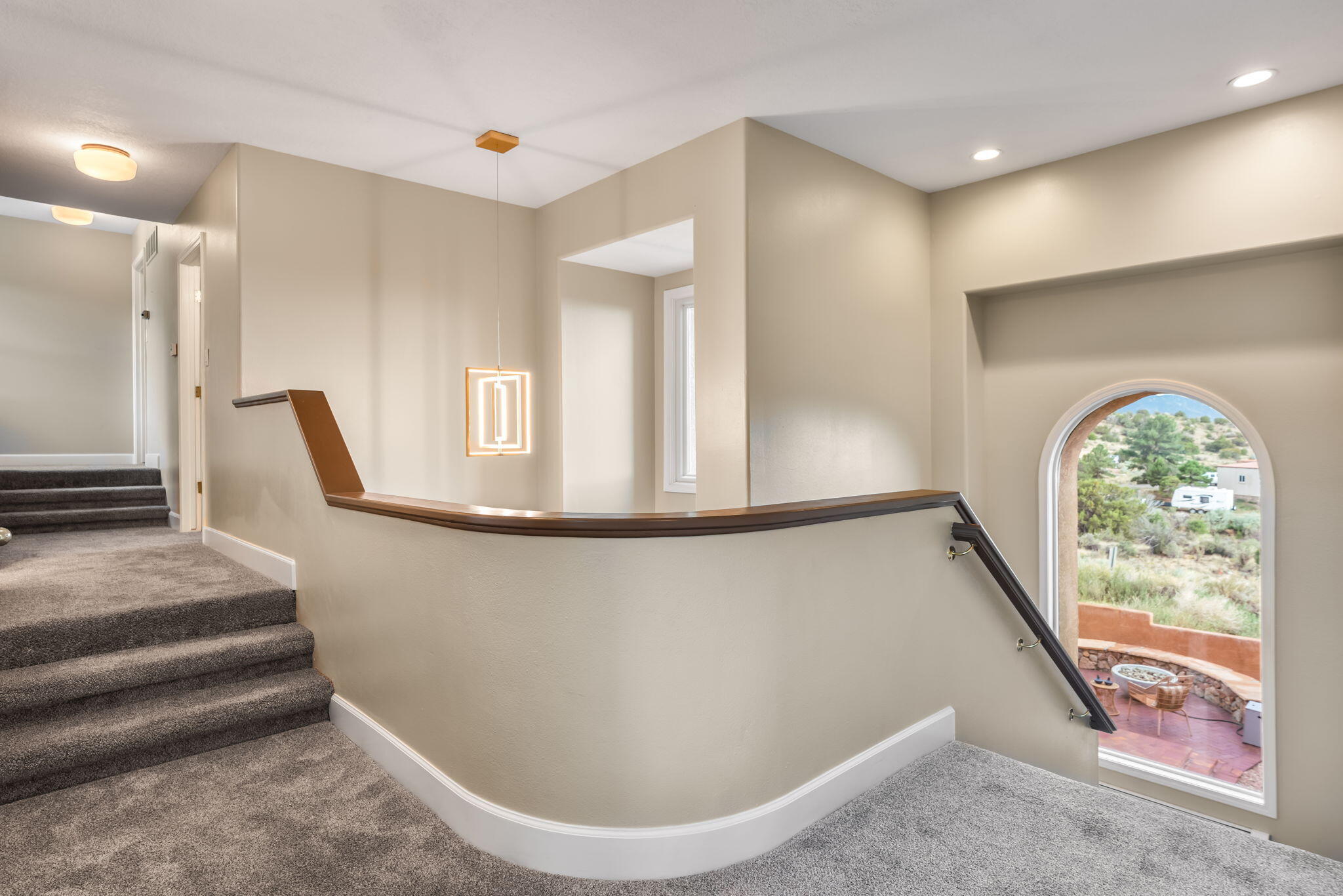 18 Tierra Monte Drive NE
