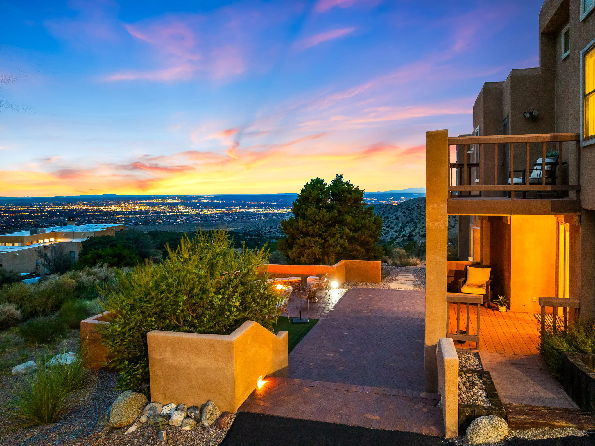 18 Tierra Monte Drive NE