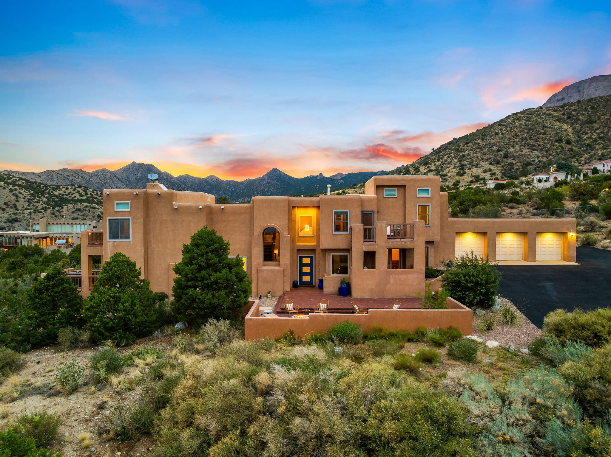 18 Tierra Monte Drive NE