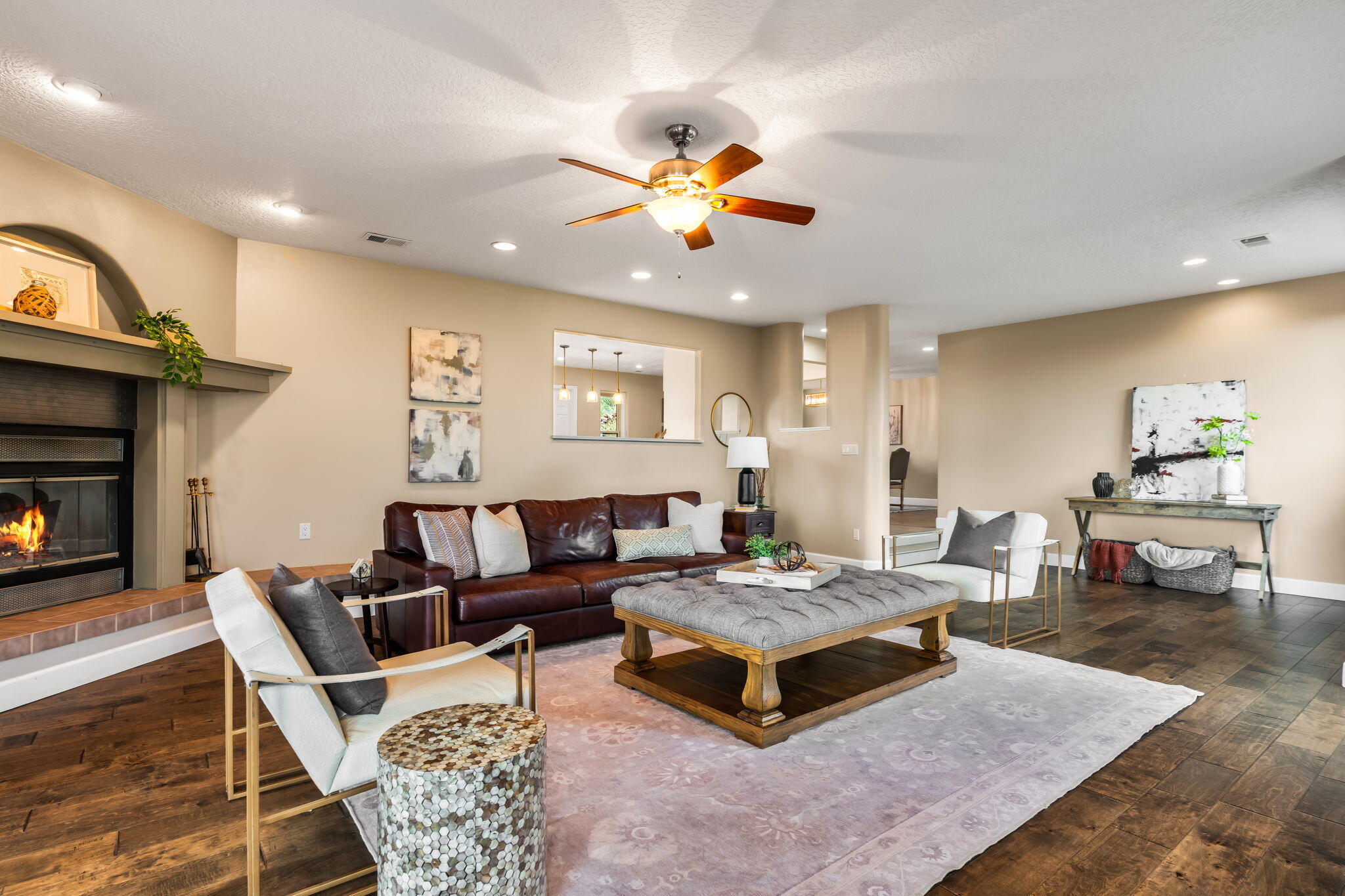 18 Tierra Monte Drive NE
