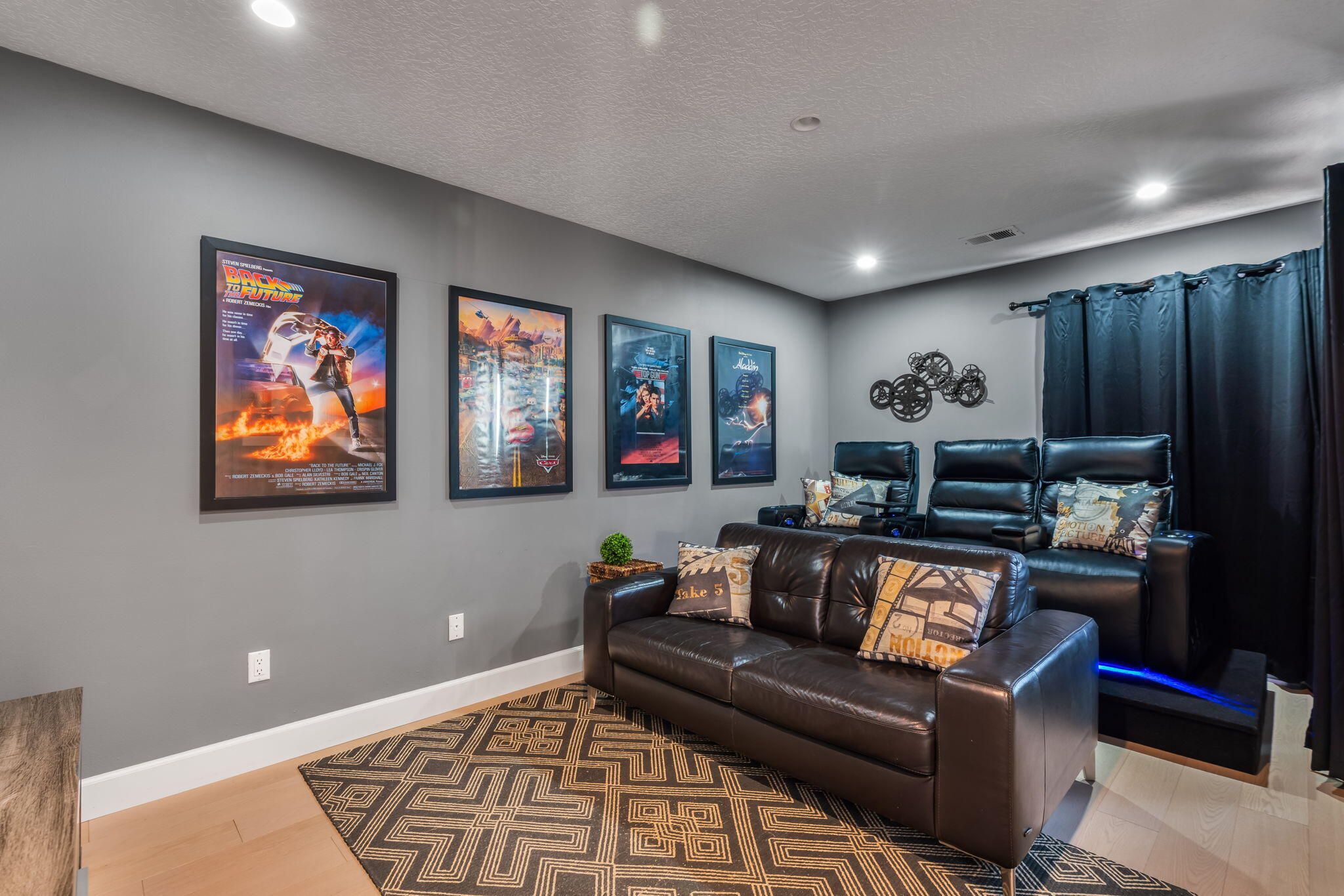 18 Tierra Monte Drive NE