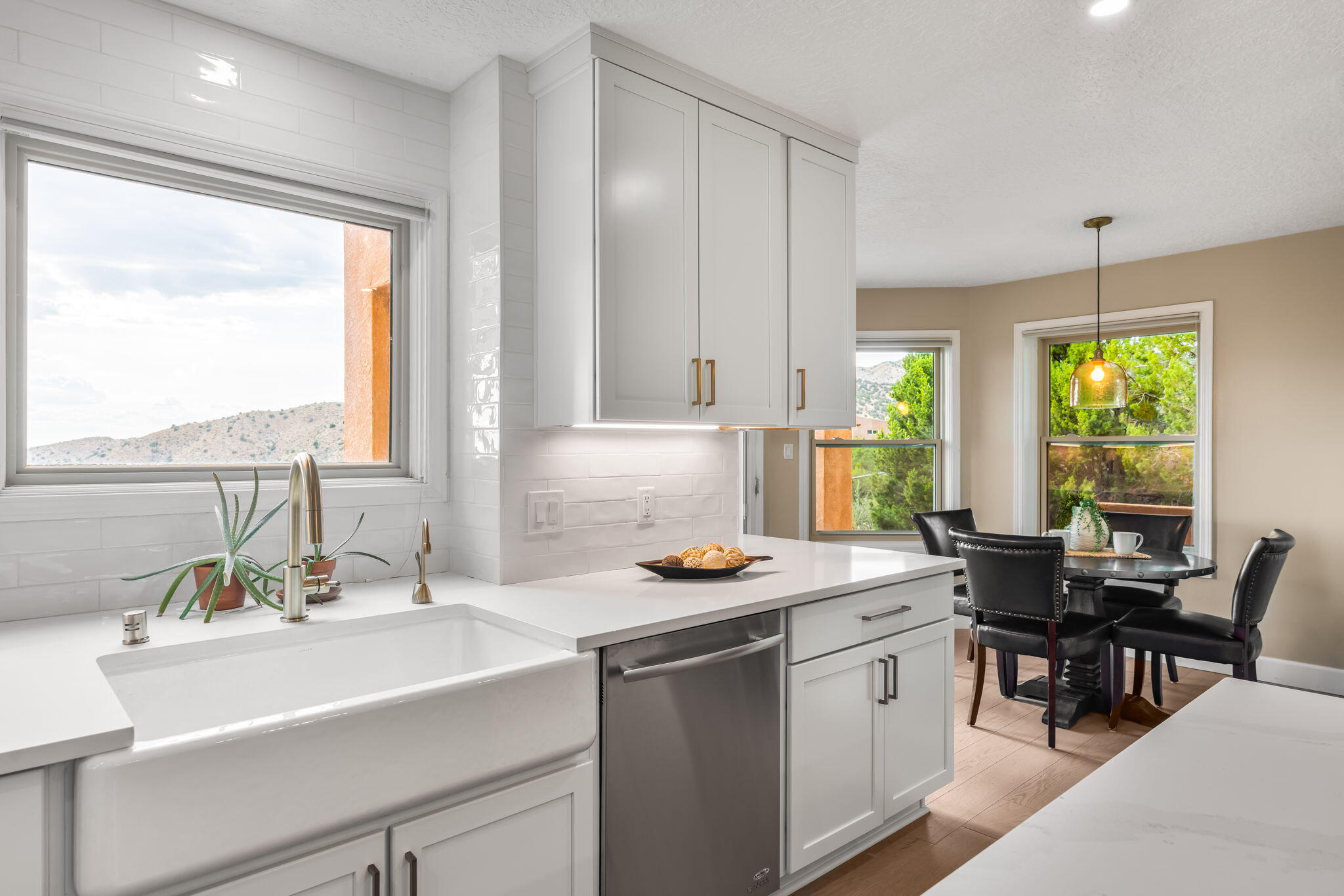 18 Tierra Monte Drive NE