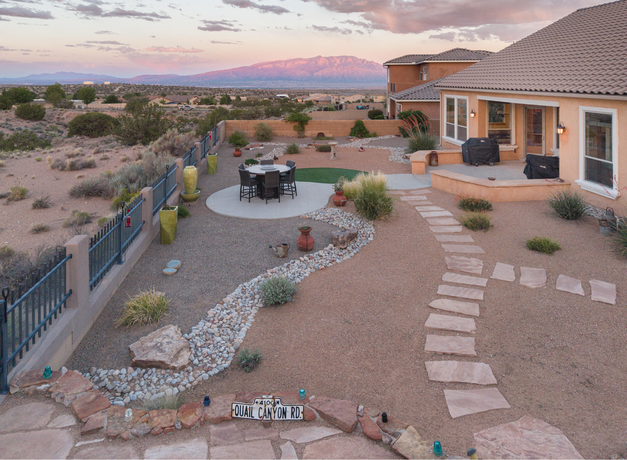 2401 Desert View Road NE
