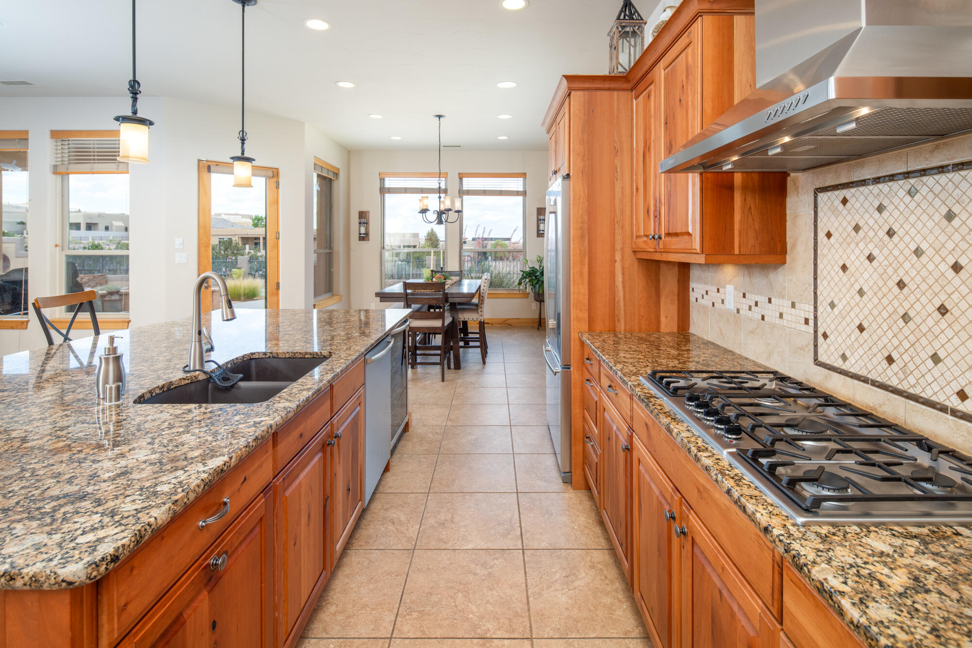 2401 Desert View Road NE