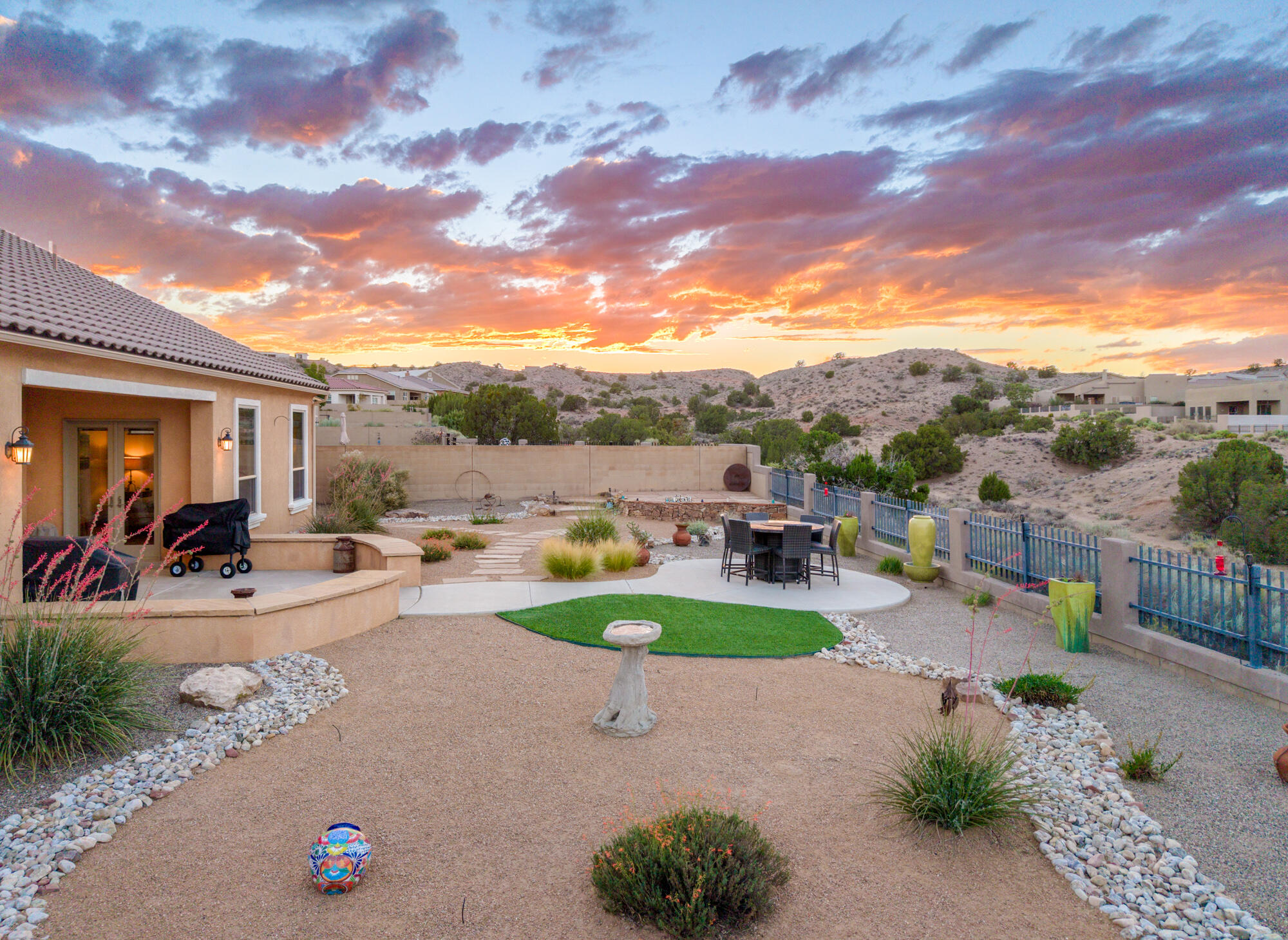 2401 Desert View Road NE