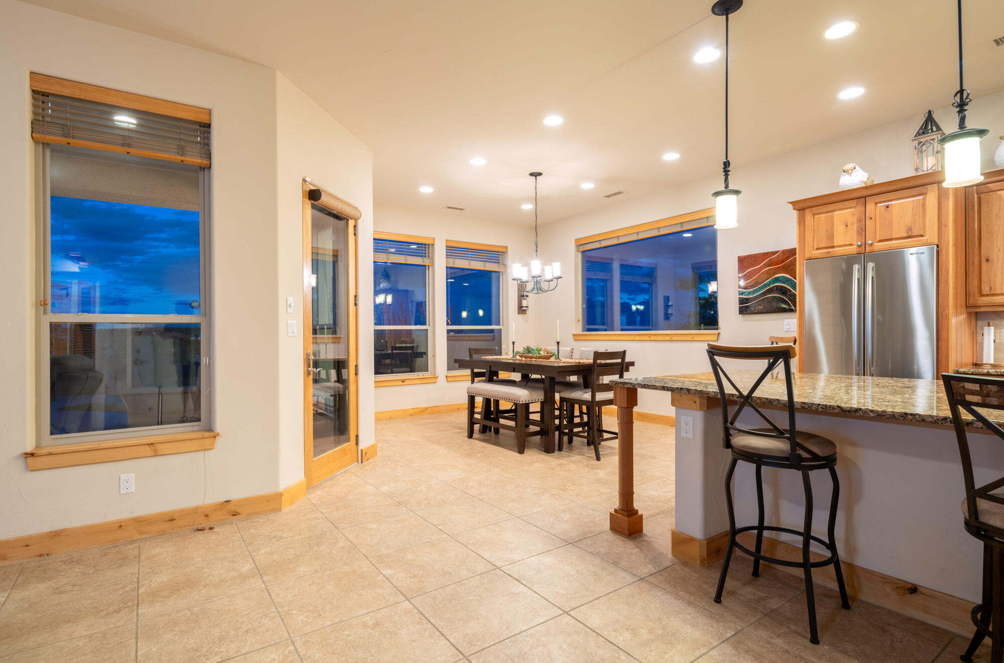2401 Desert View Road NE
