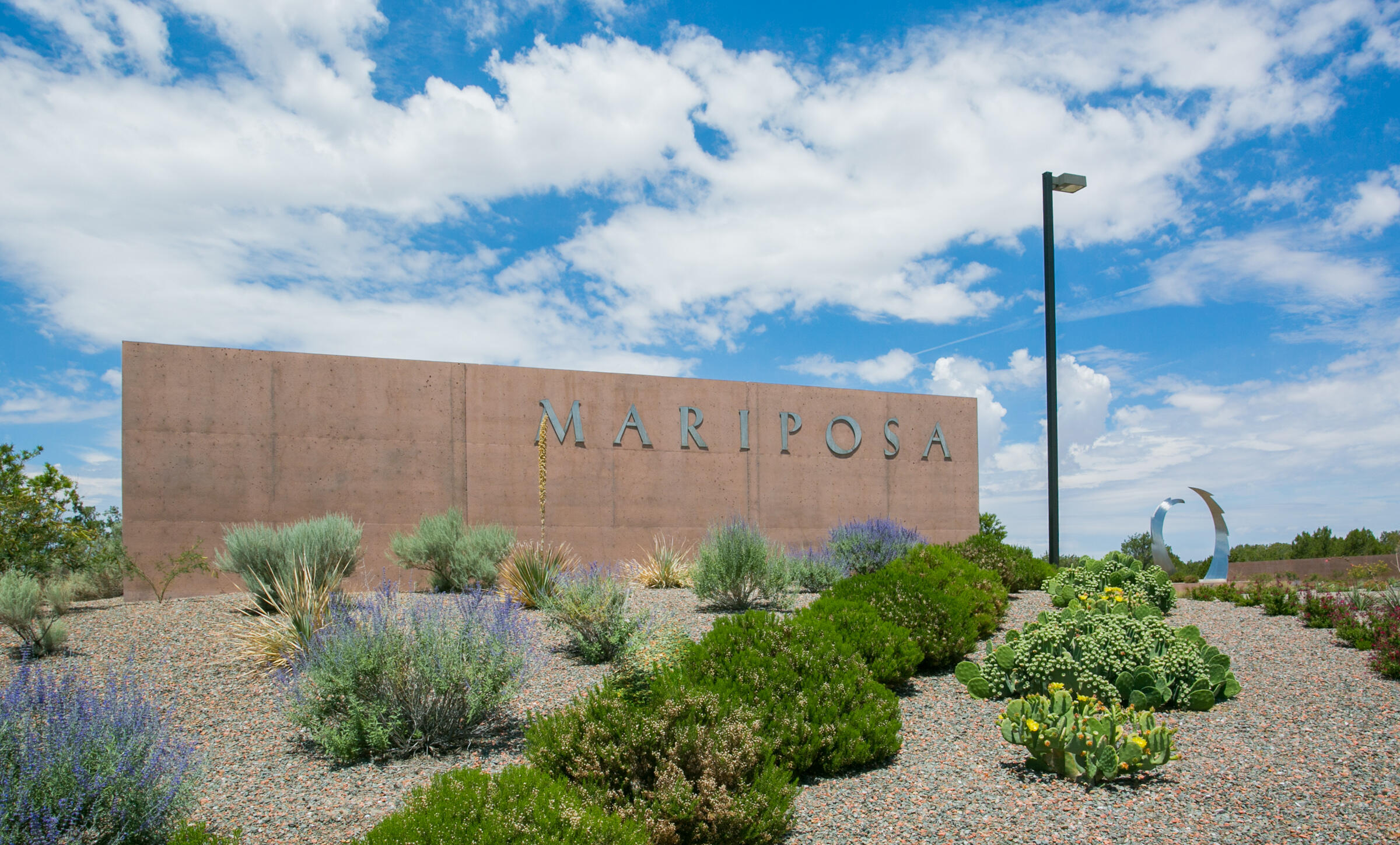 2401 Desert View Road NE