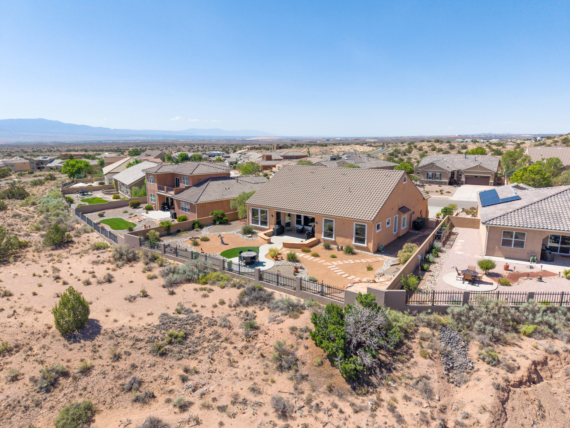 2401 Desert View Road NE