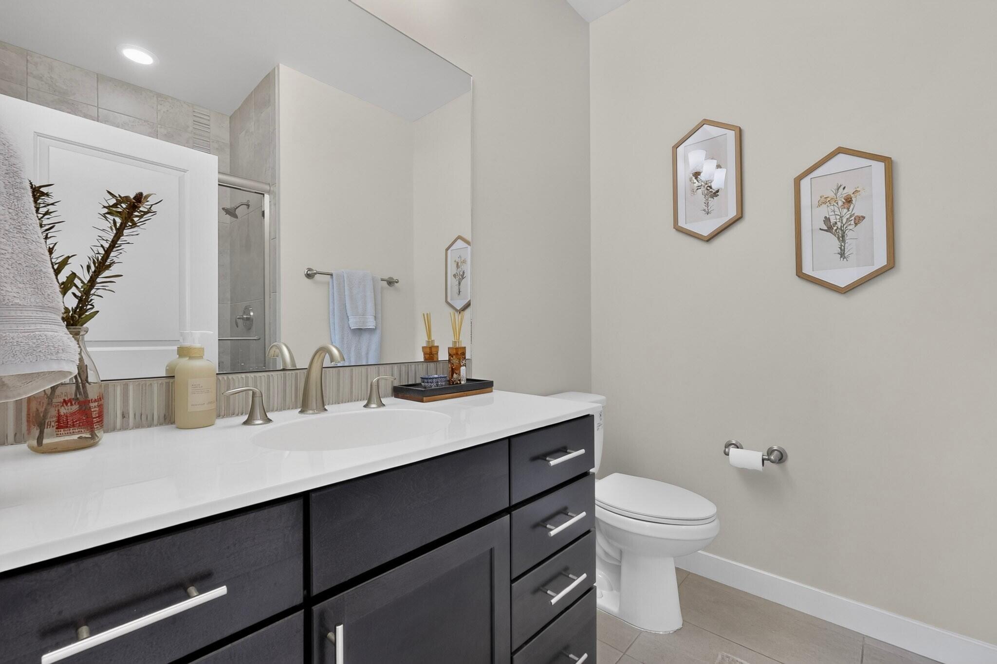 239 Vista Azul Lane NW