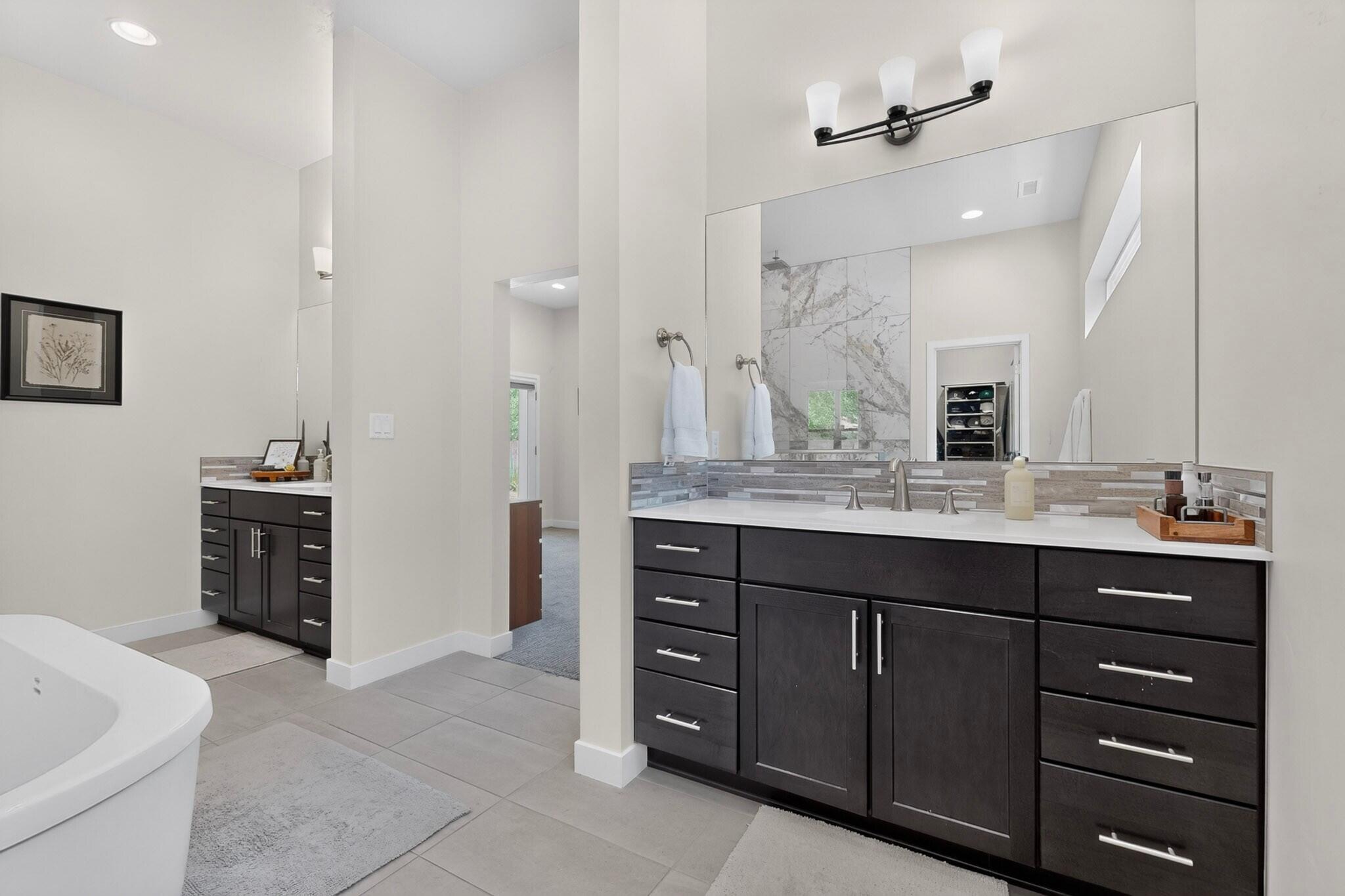 239 Vista Azul Lane NW