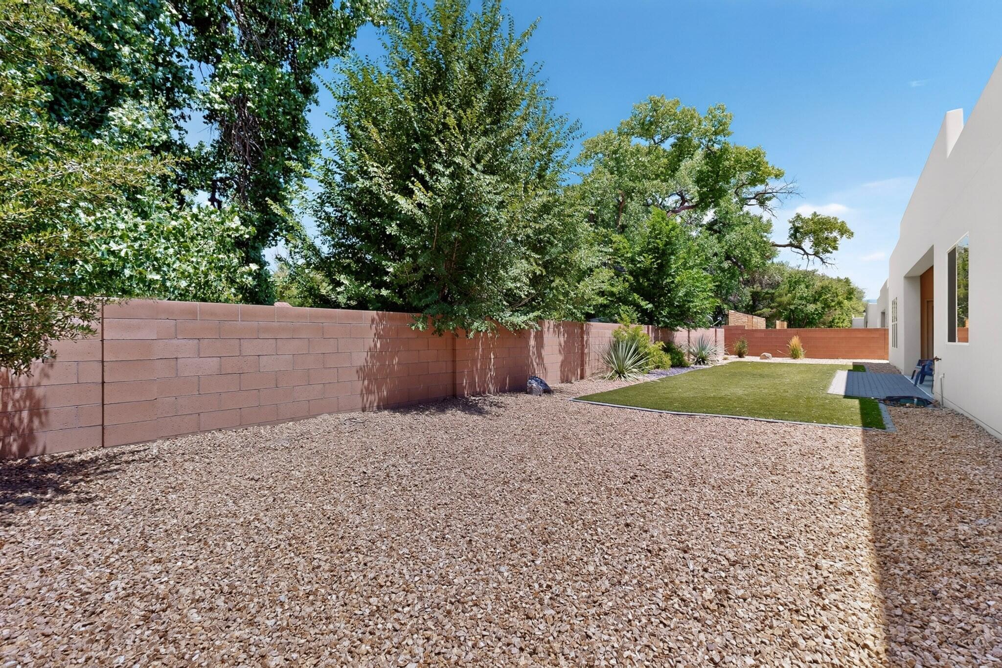 239 Vista Azul Lane NW