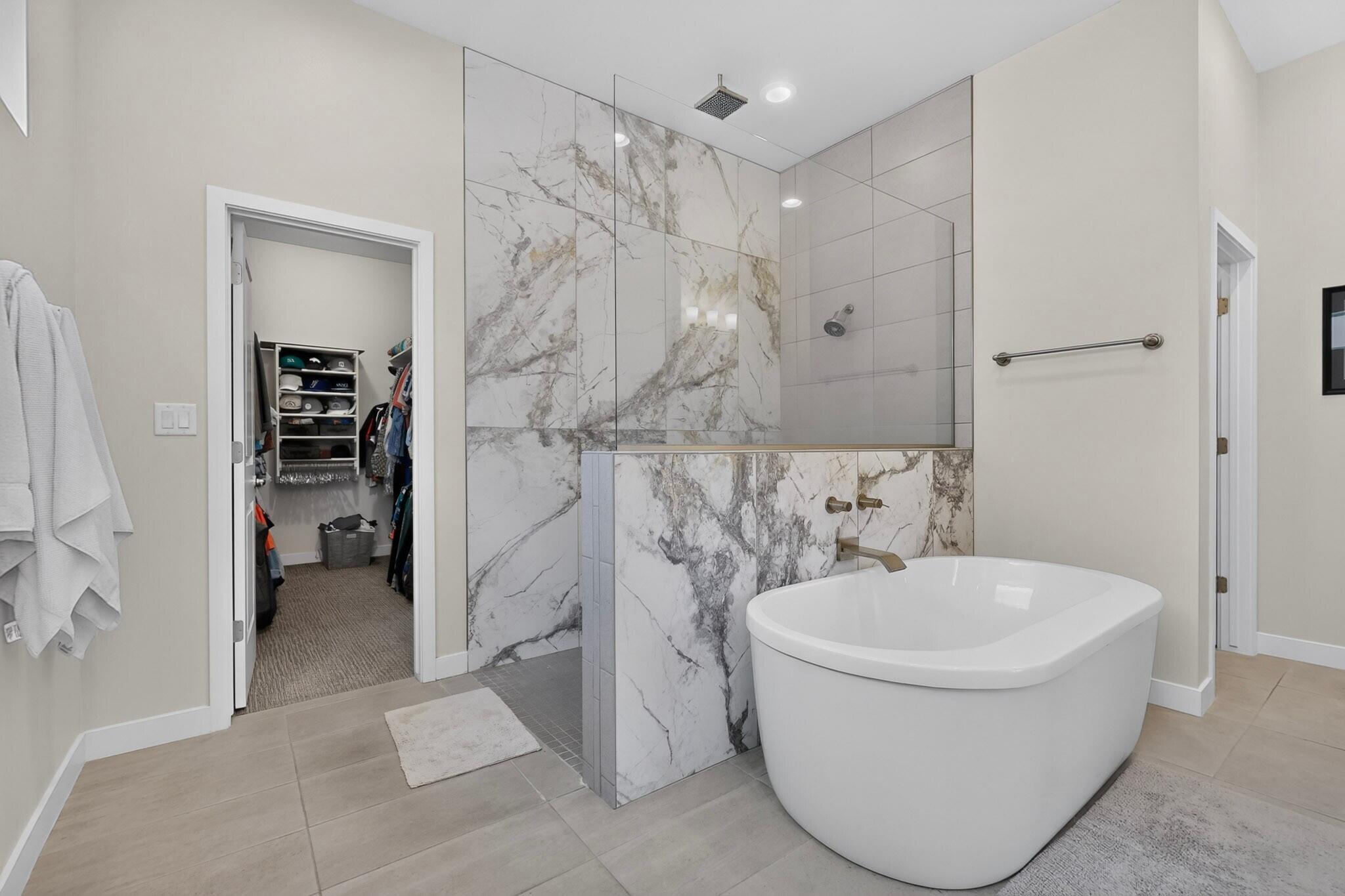 239 Vista Azul Lane NW