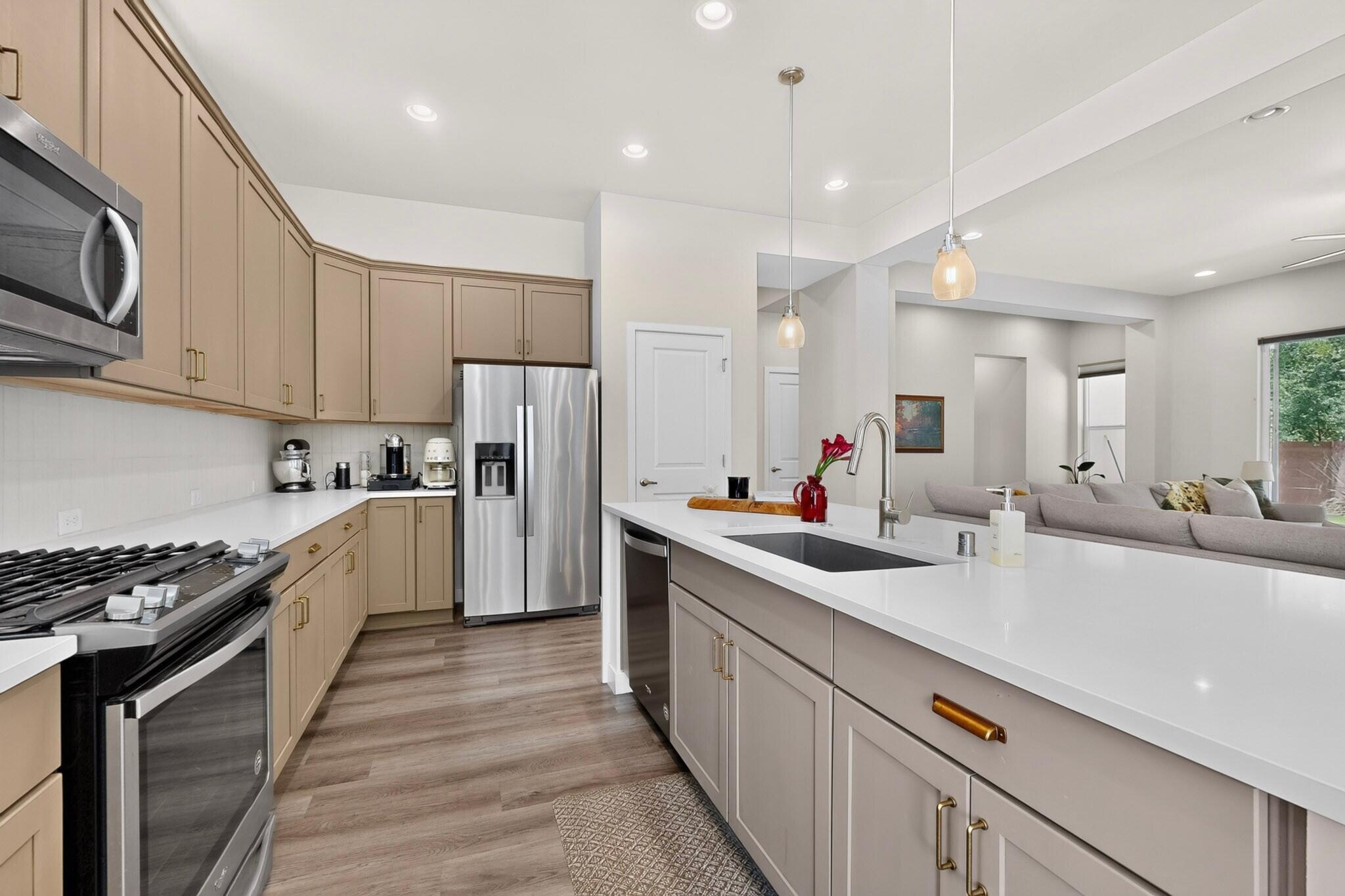 239 Vista Azul Lane NW