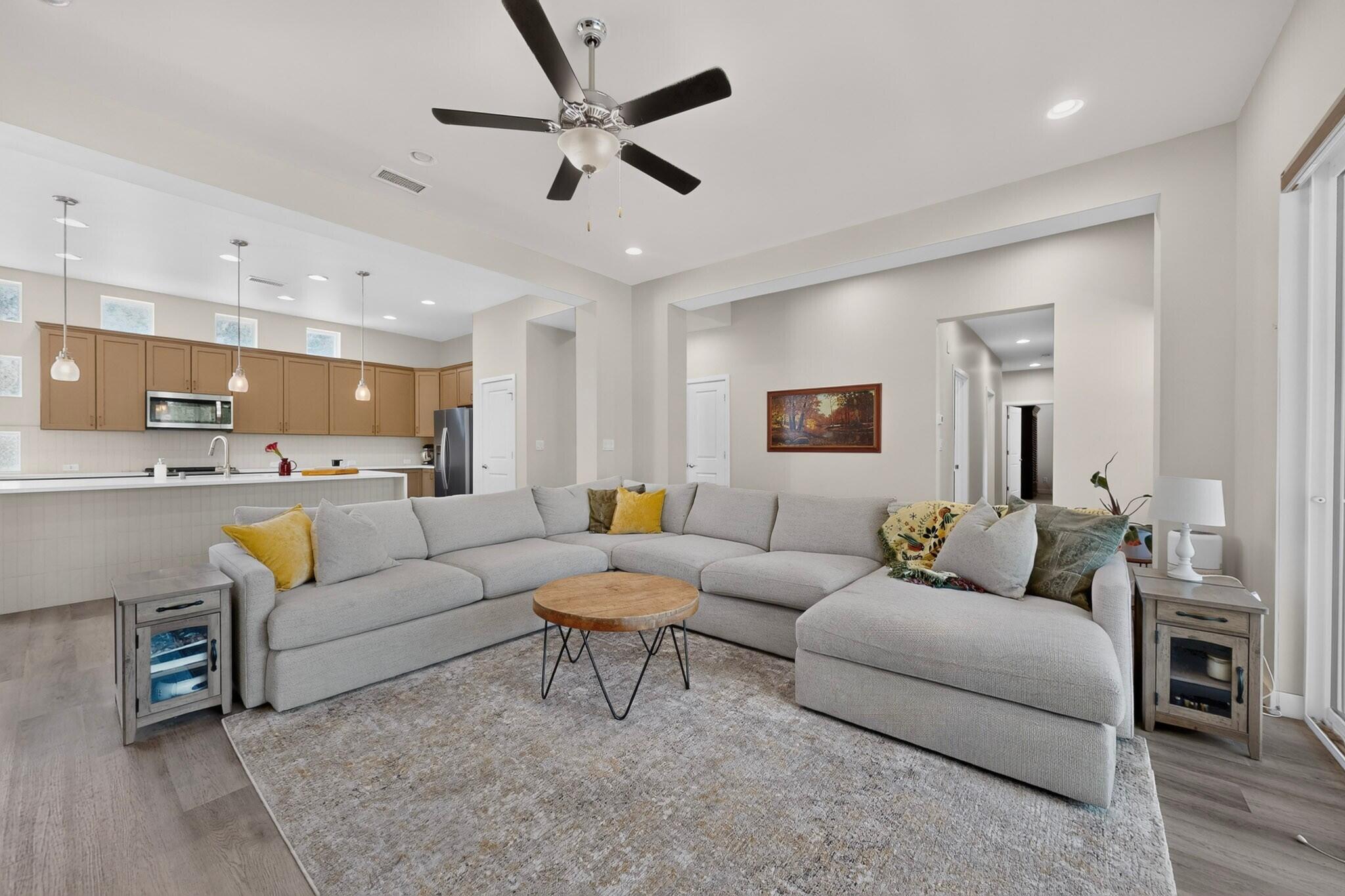 239 Vista Azul Lane NW
