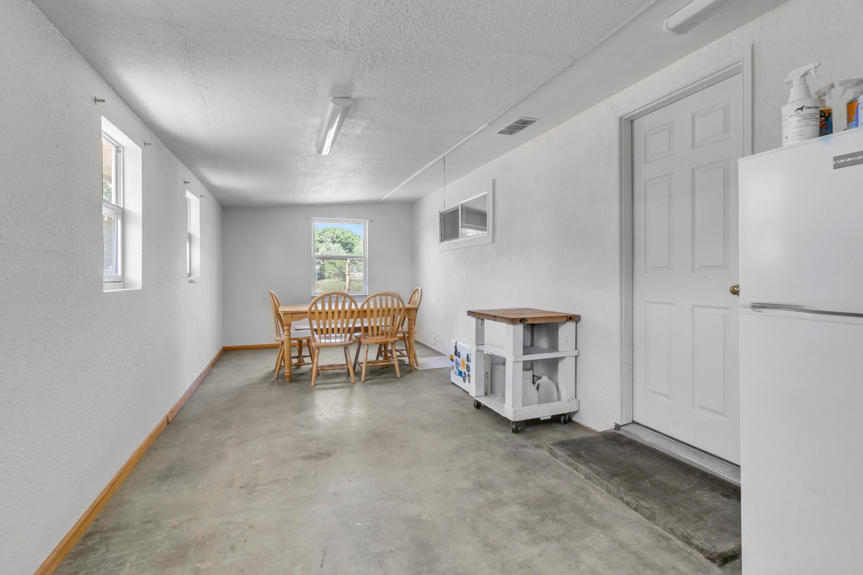 86 Molina Road